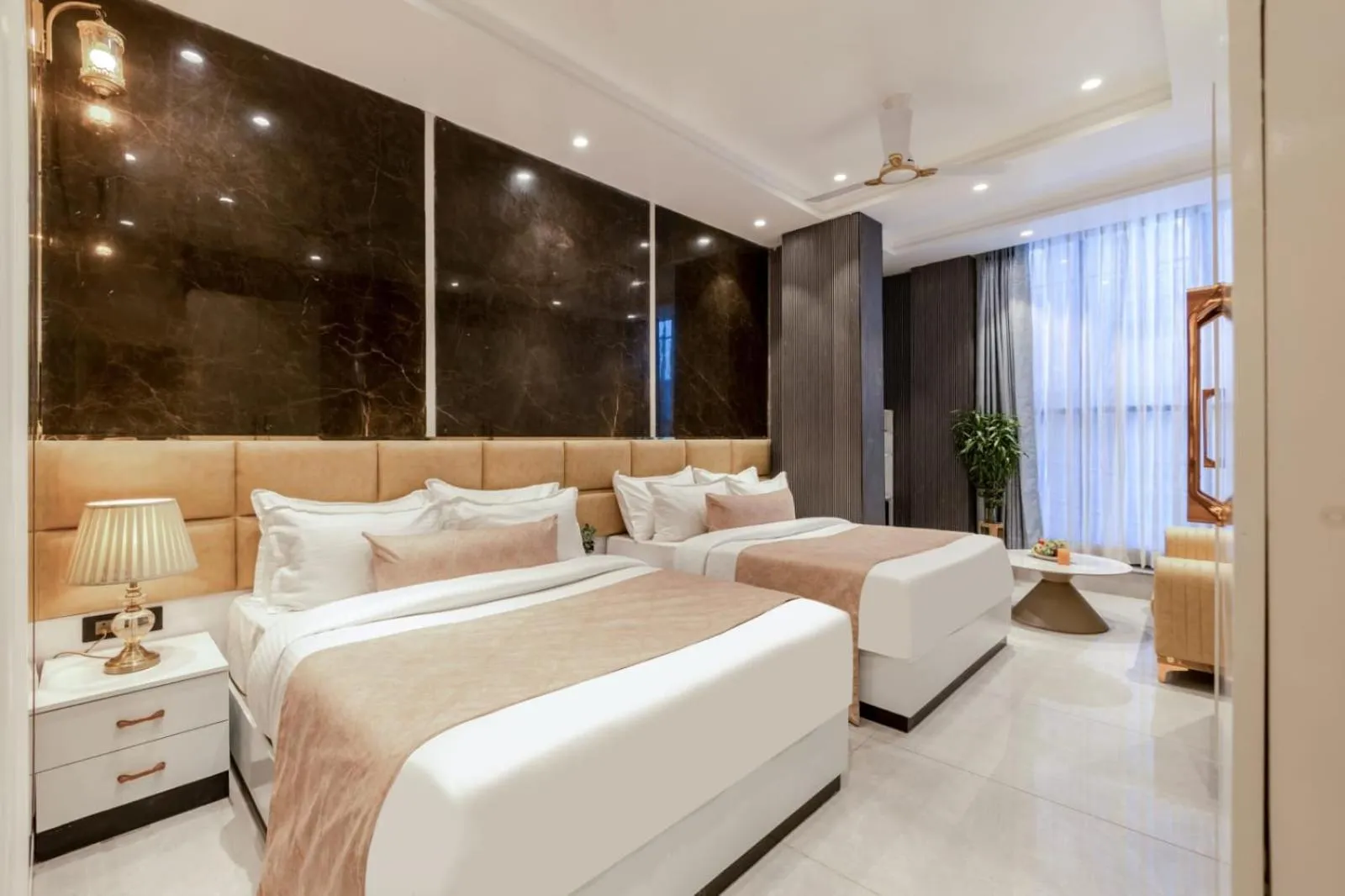 Photo of the whole room in Hotel Aroma Suites Delhi Airport