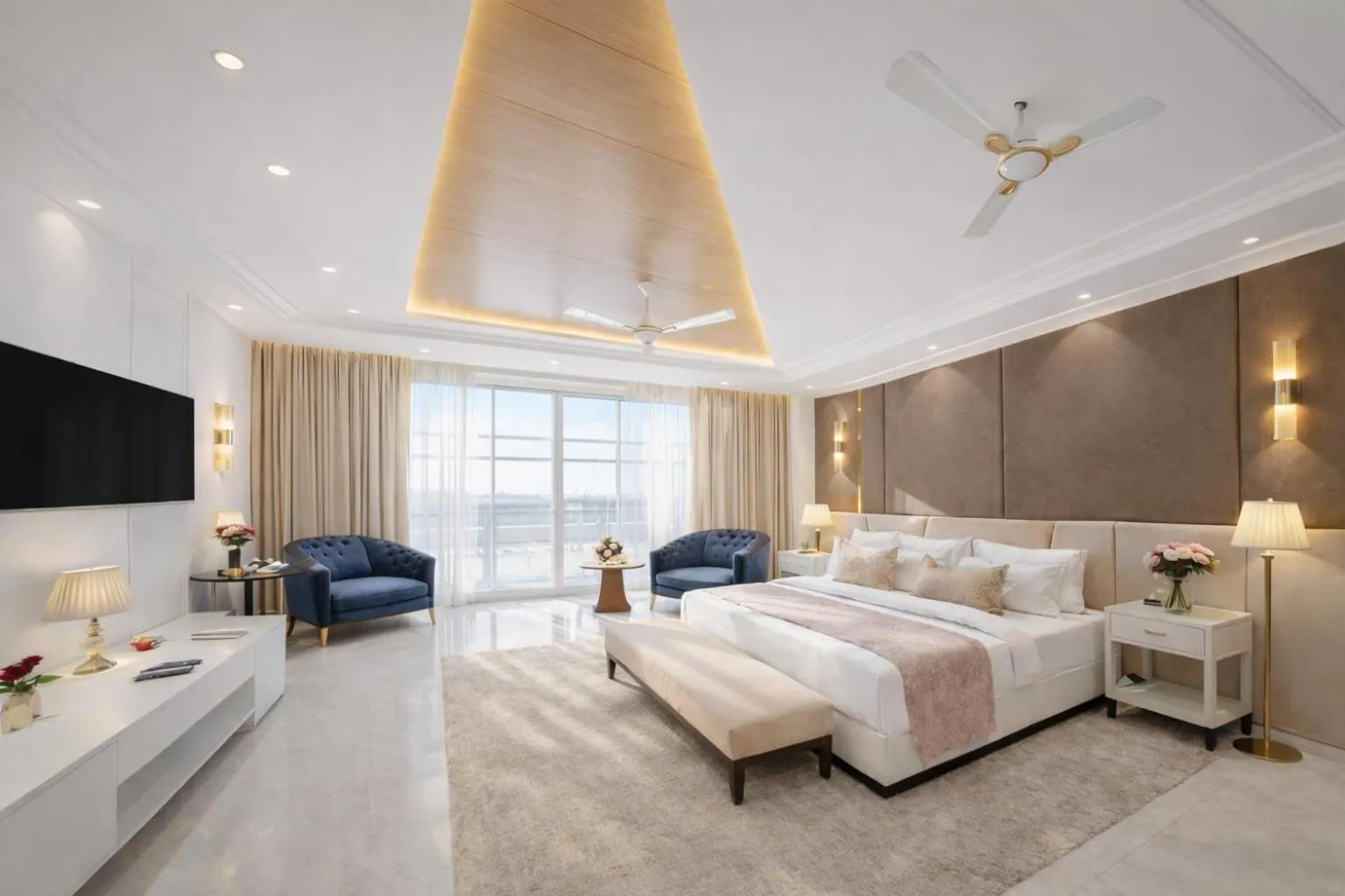 Photo of the whole room in Hotel Aroma Suites Delhi Airport