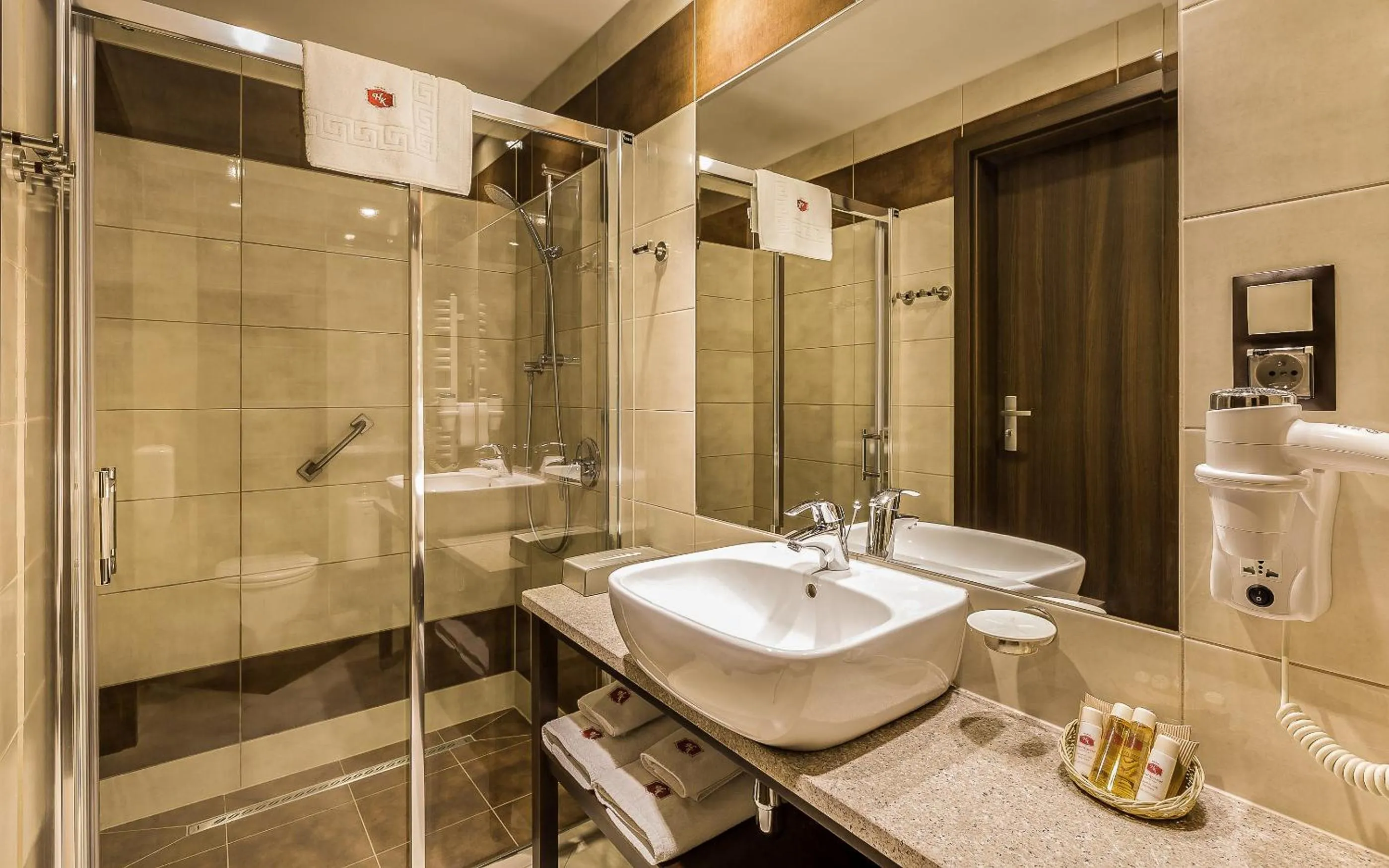 Shower in Hotel Kryształ Conference & Spa