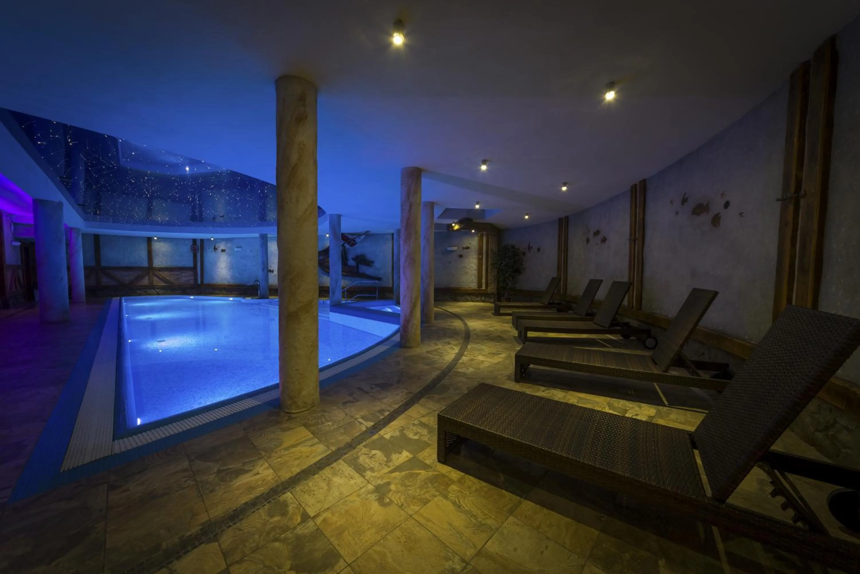 Pool view in Hotel Kryształ Conference & Spa