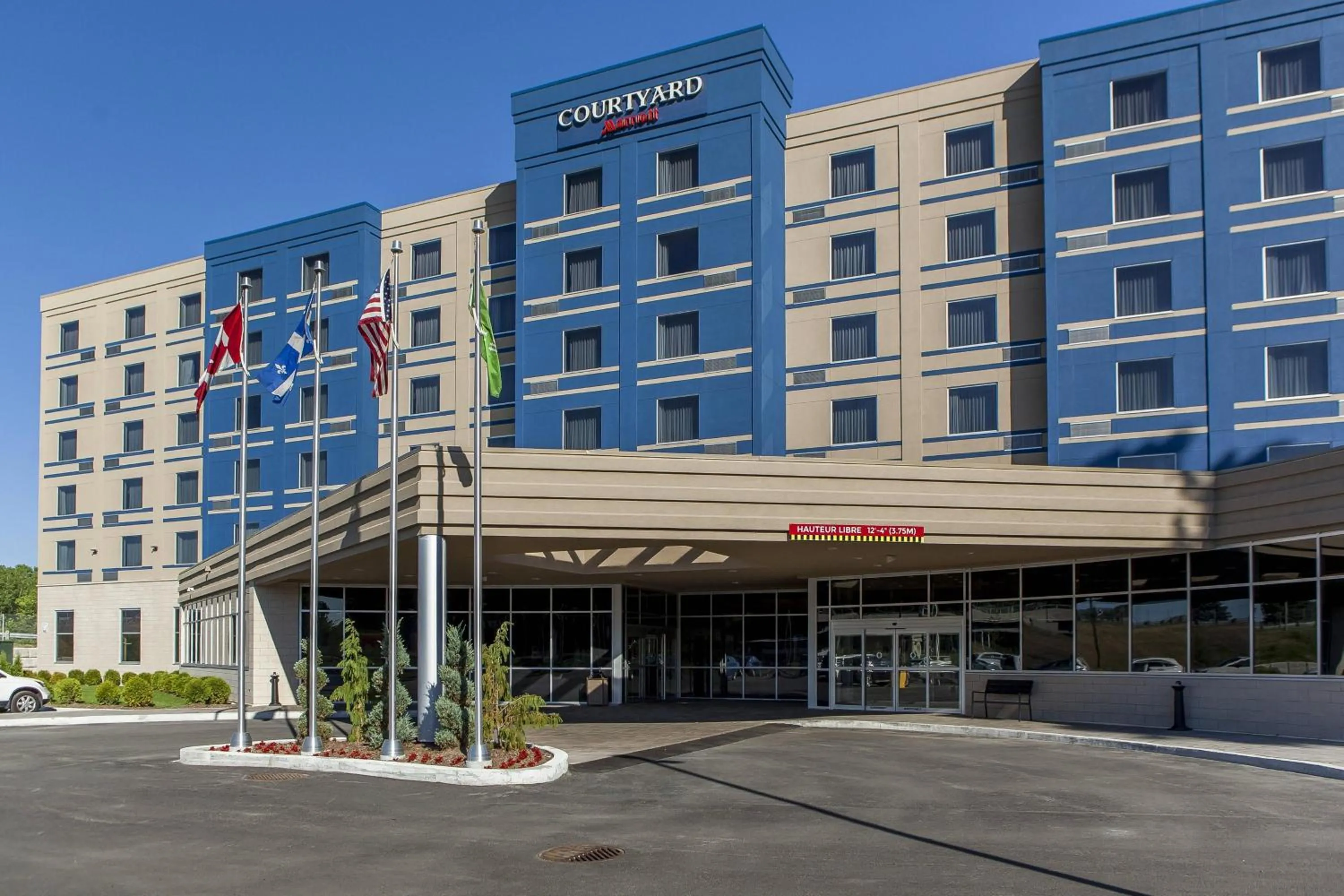 Property building in Courtyard by Marriott Montreal West Island/Baie D’Urfe