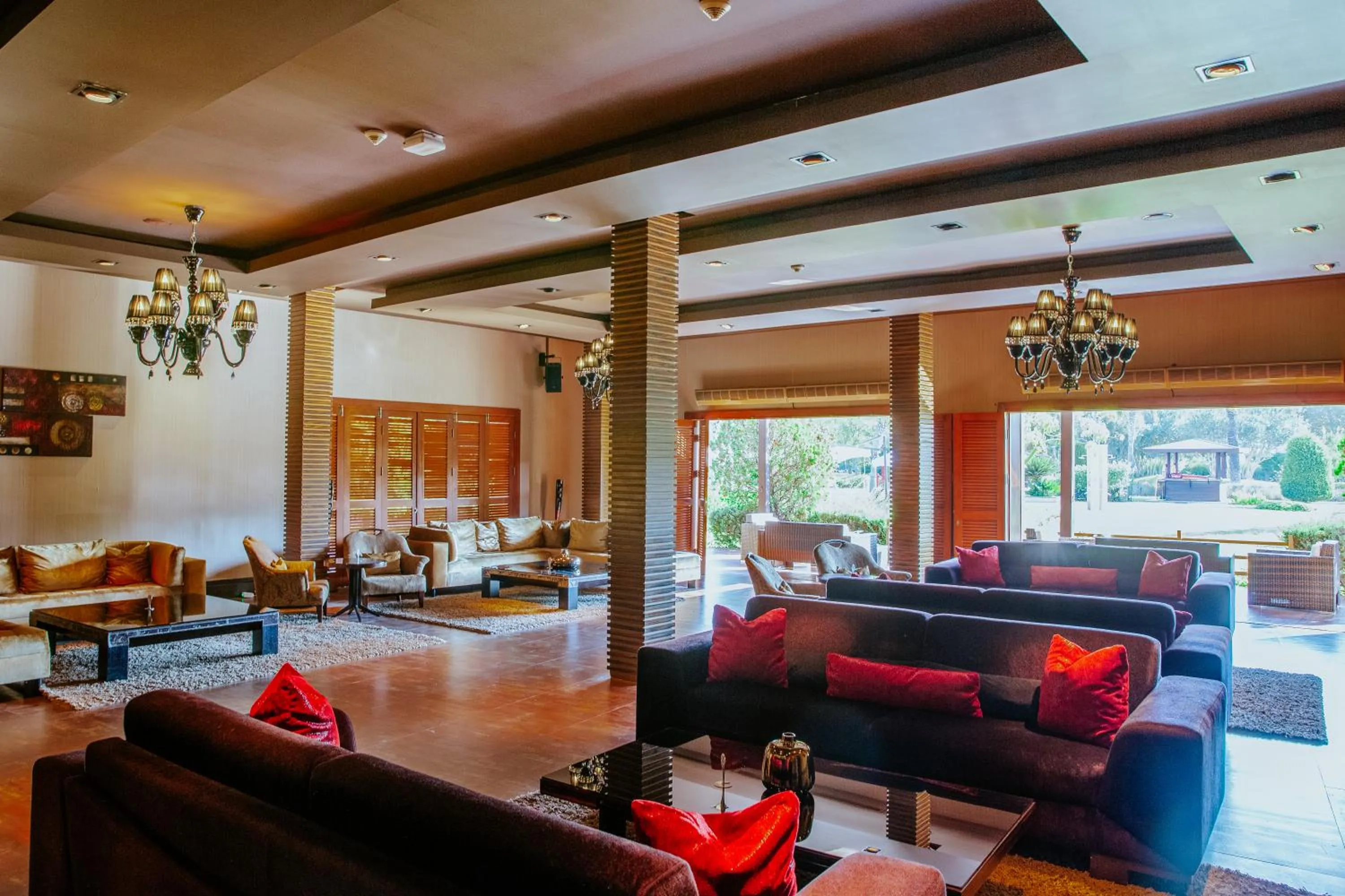 Restaurant/places to eat in IC Hotels Green Palace & Villas