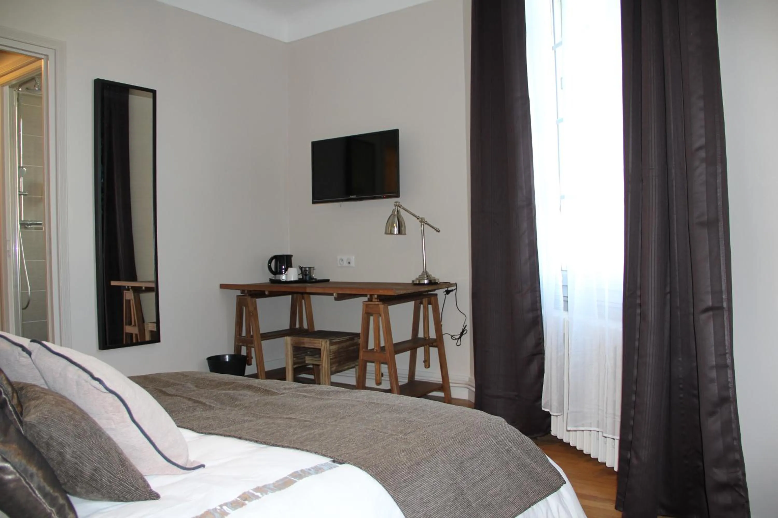 Coffee/tea facilities in Villa Louis Victor