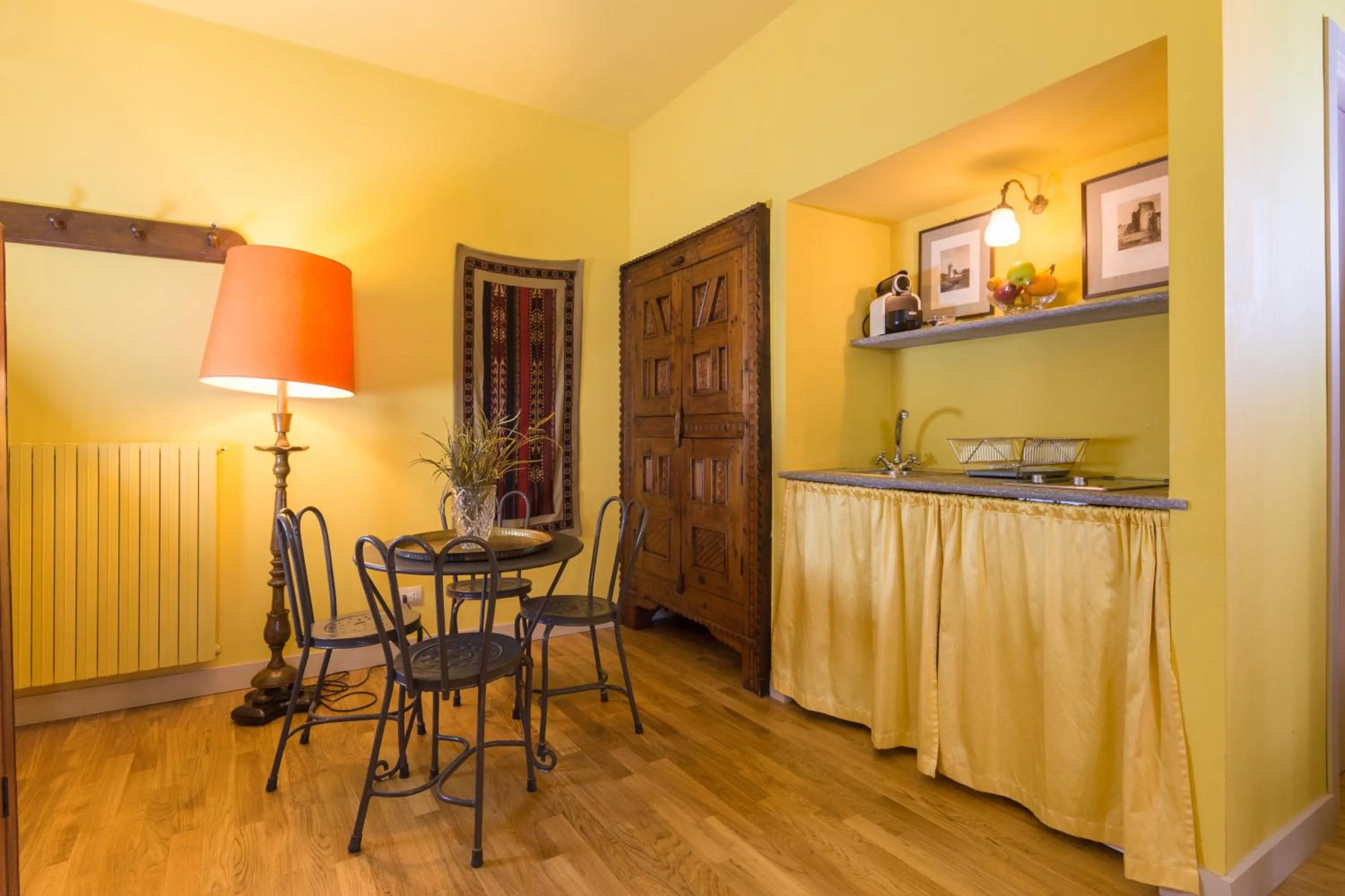 Kitchen or kitchenette in Porta Palace Apartments