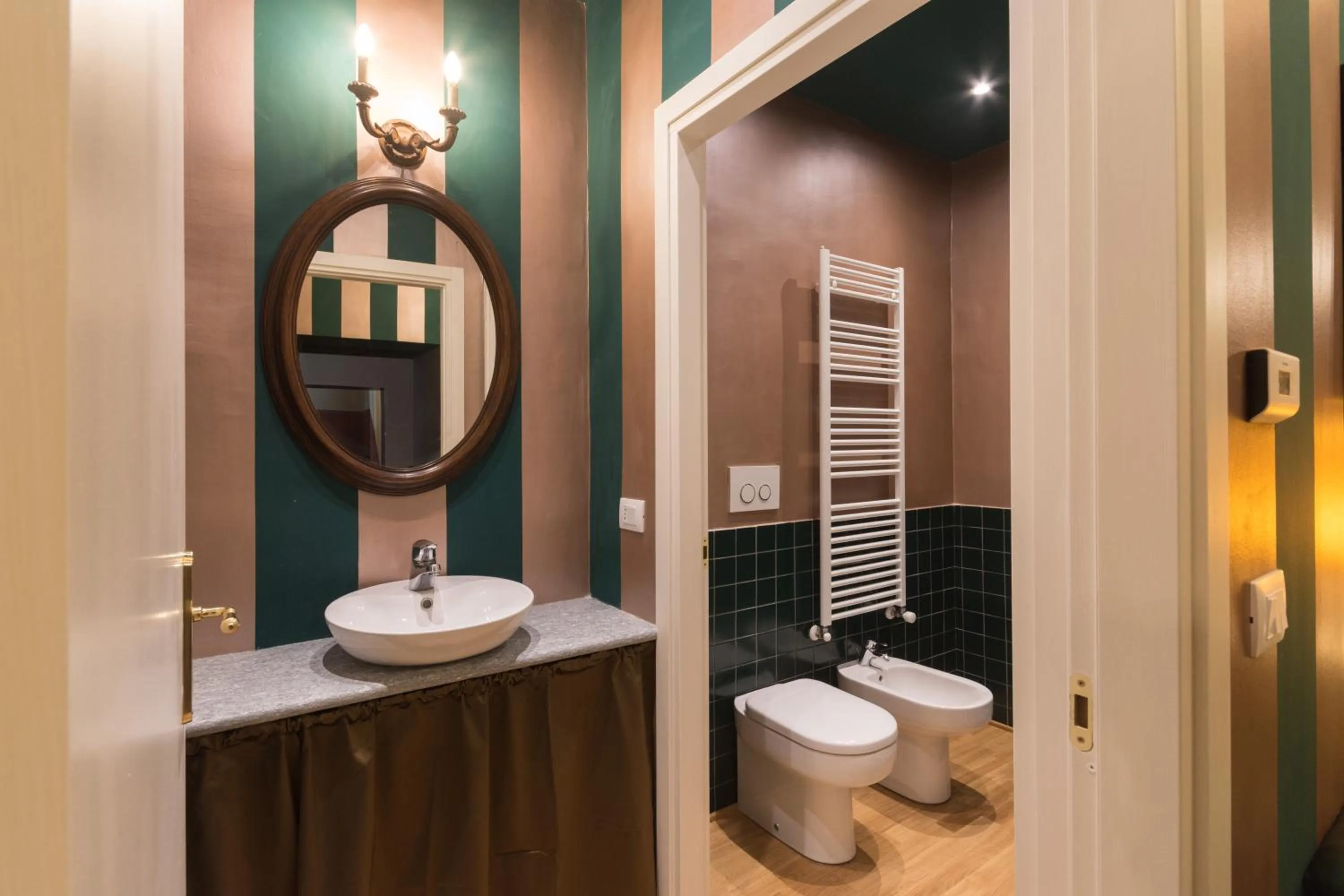 Toilet in Porta Palace Apartments