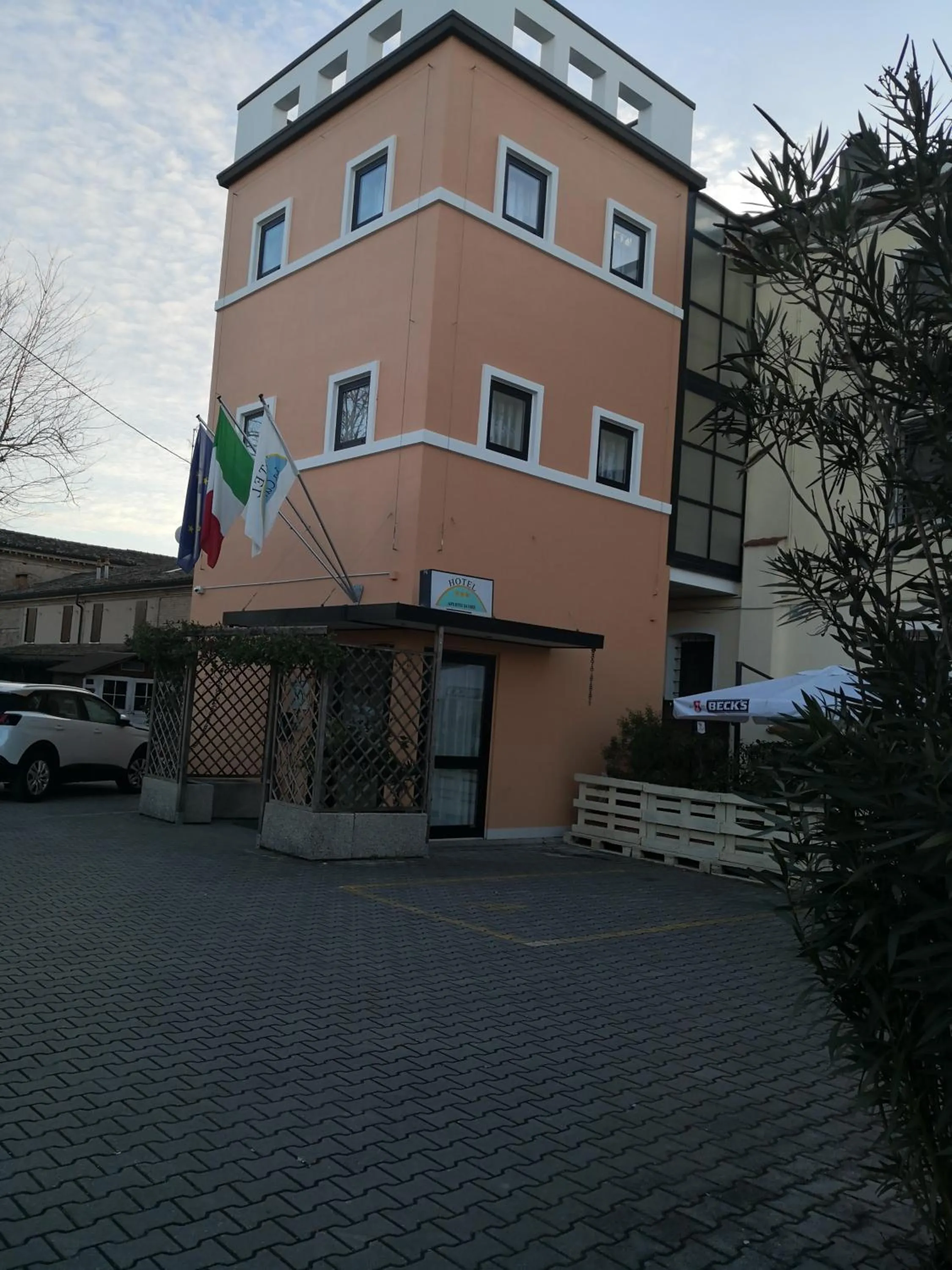 Facade/entrance in Hotel La Cantina