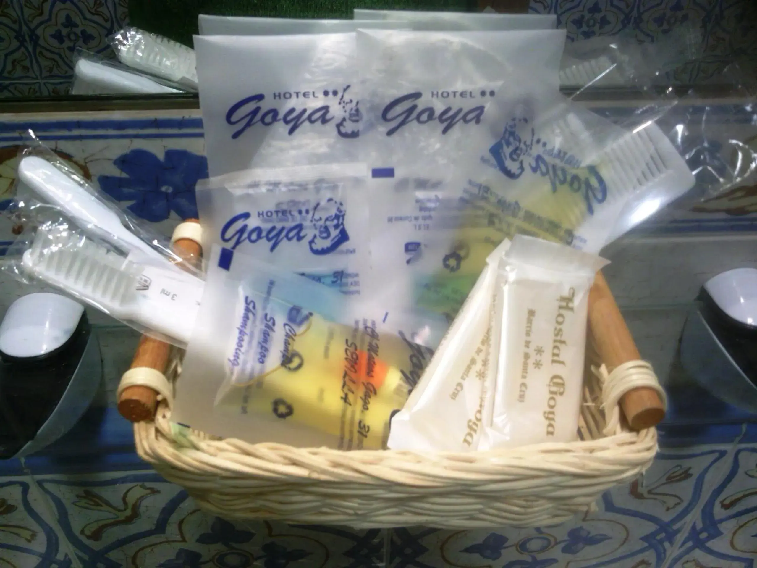 Double Room - Disability Access in Hotel Goya Double Room - Disability Access in Hotel Goya