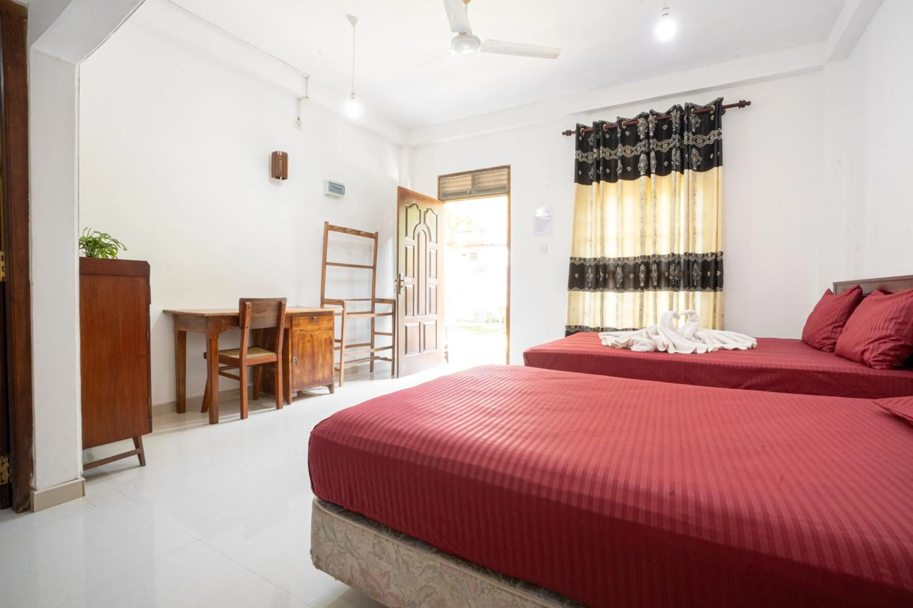 Bed in Medawatta Villa