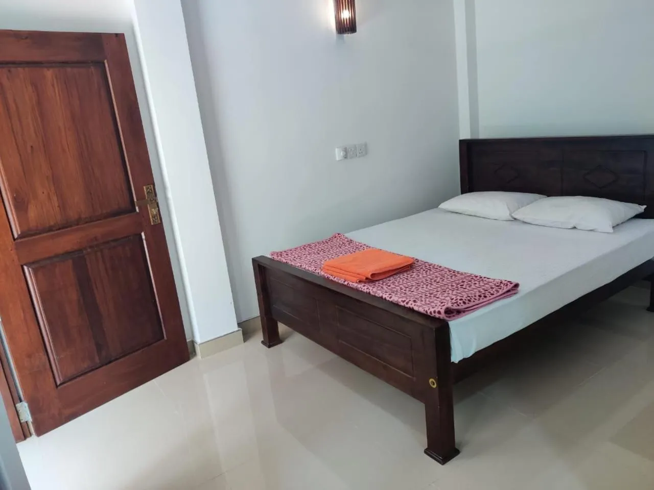 Bed in Medawatta Villa