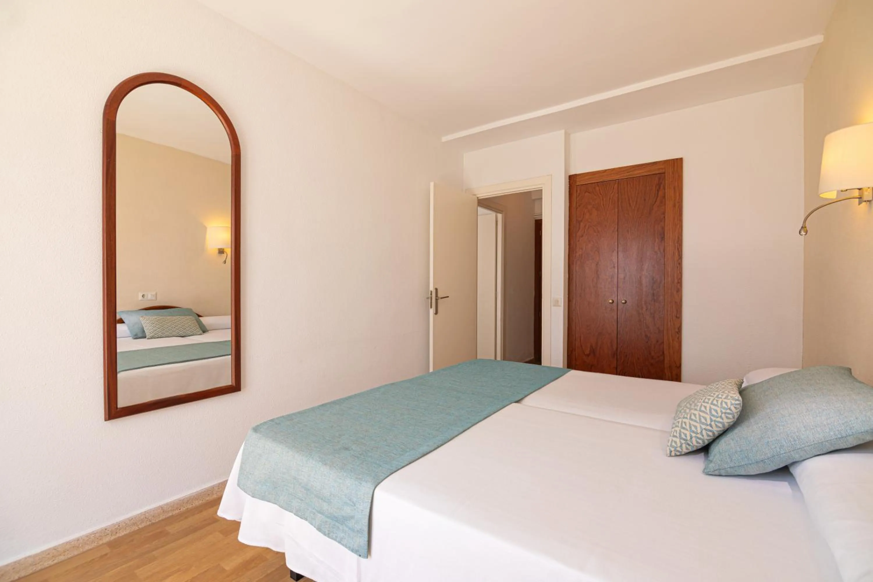 Bedroom, Bed in JS Sol de Can Picafort - Adults Only