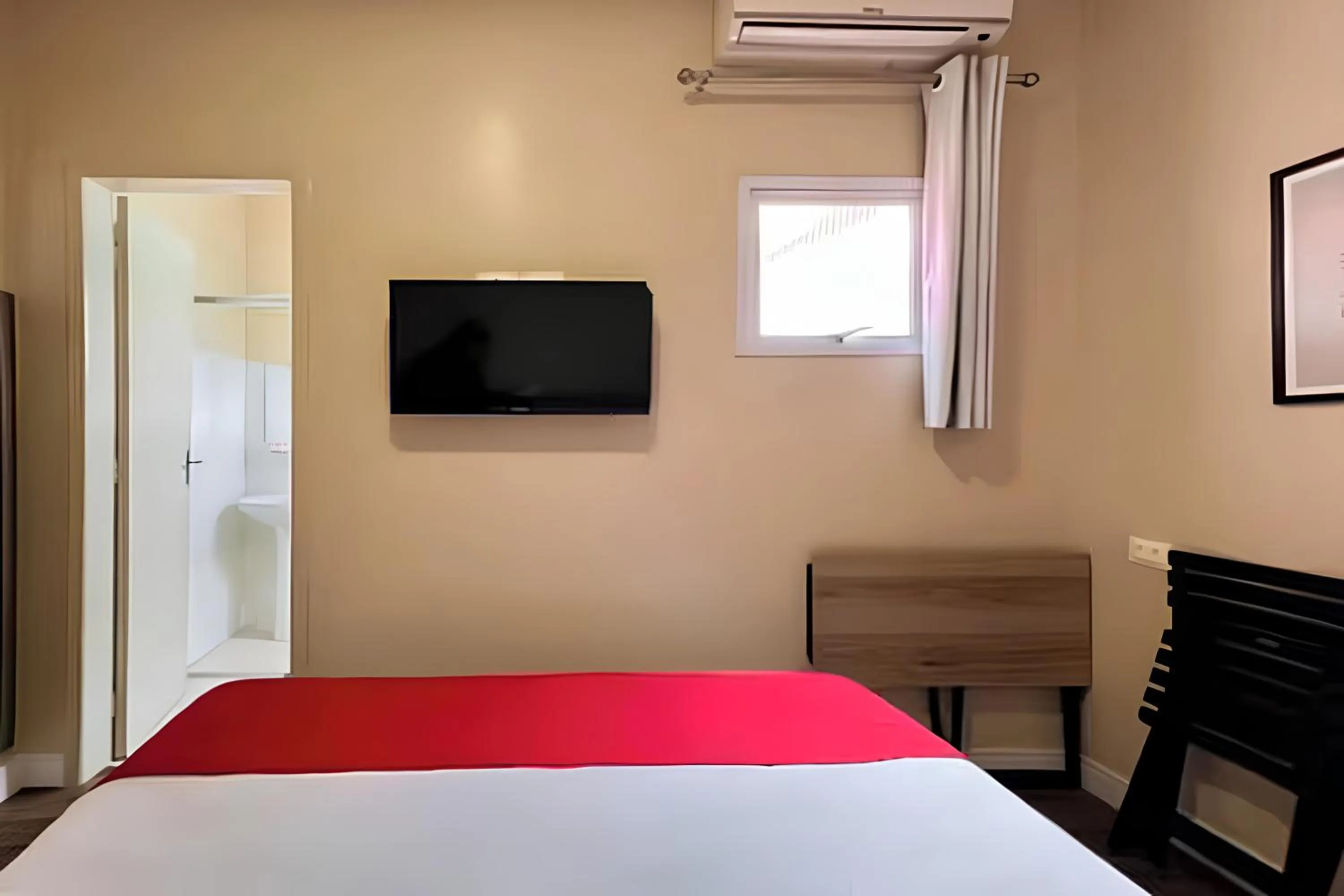 Bedroom, Bed in OYO Hotel Itarantim, São Paulo