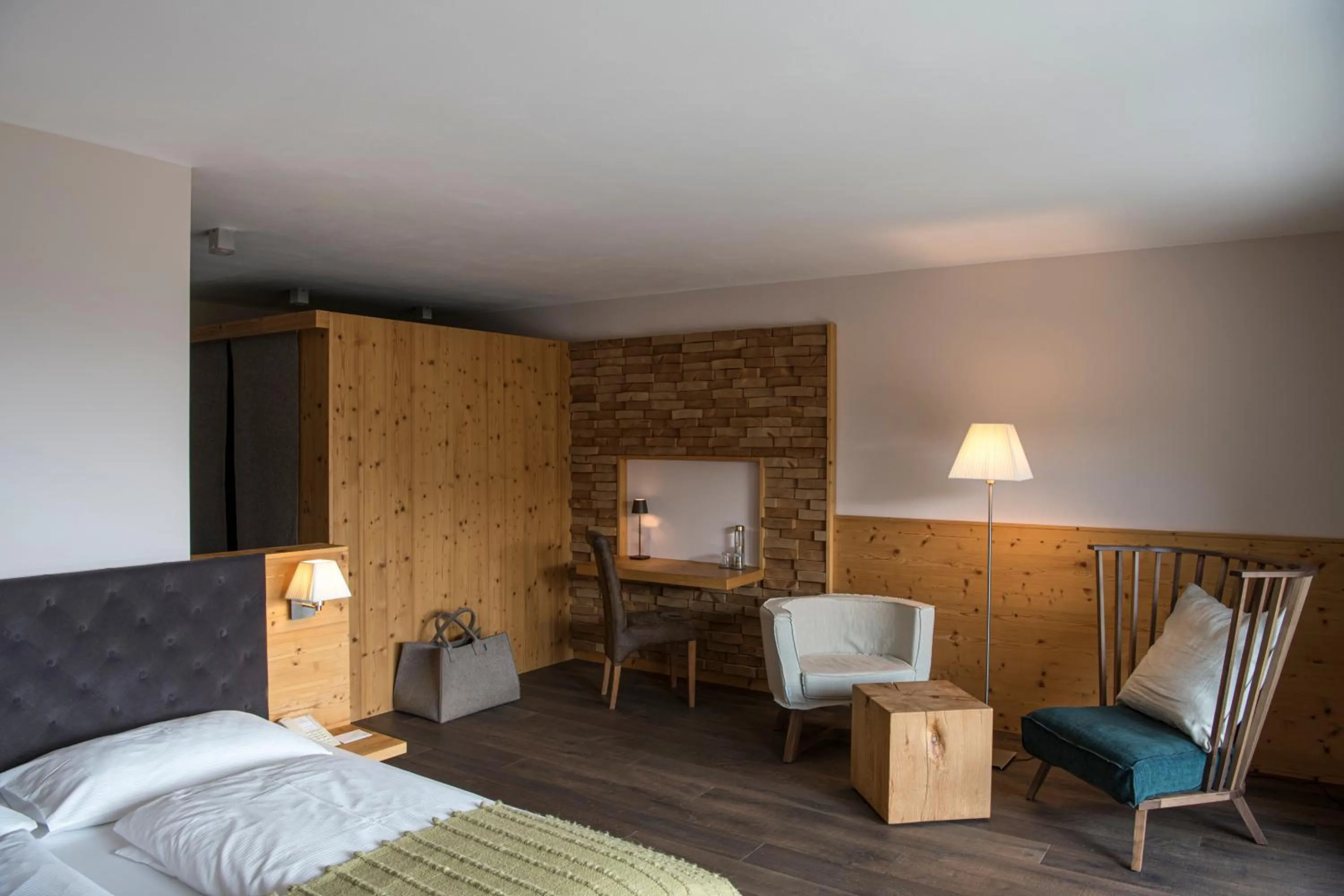 Photo of the whole room, Bed in Terra - The Magic Place Relais & Châteaux