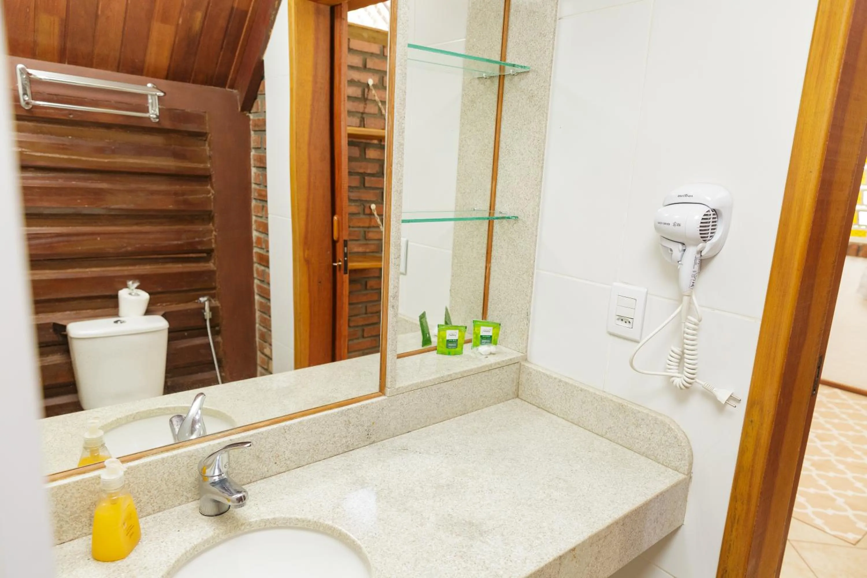 Bathroom in Pousada das Bromélias