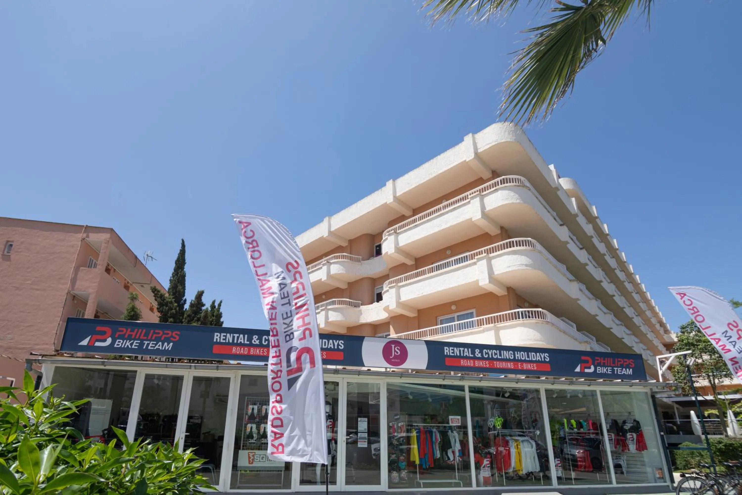 Cycling in JS Alcudi-Mar