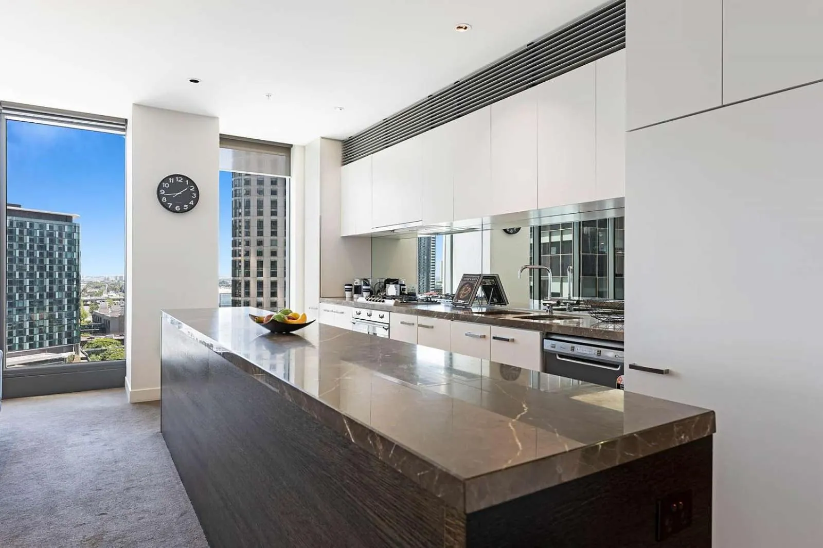 Kitchen or kitchenette in Corporate Keys - Freshwater Place