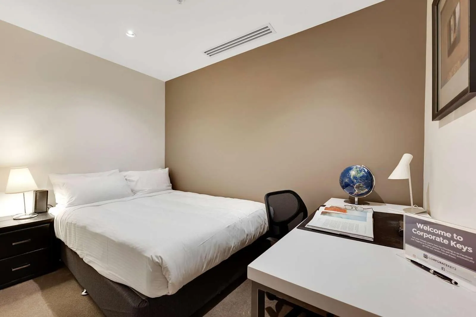 Bedroom, Bed in Corporate Keys - Freshwater Place