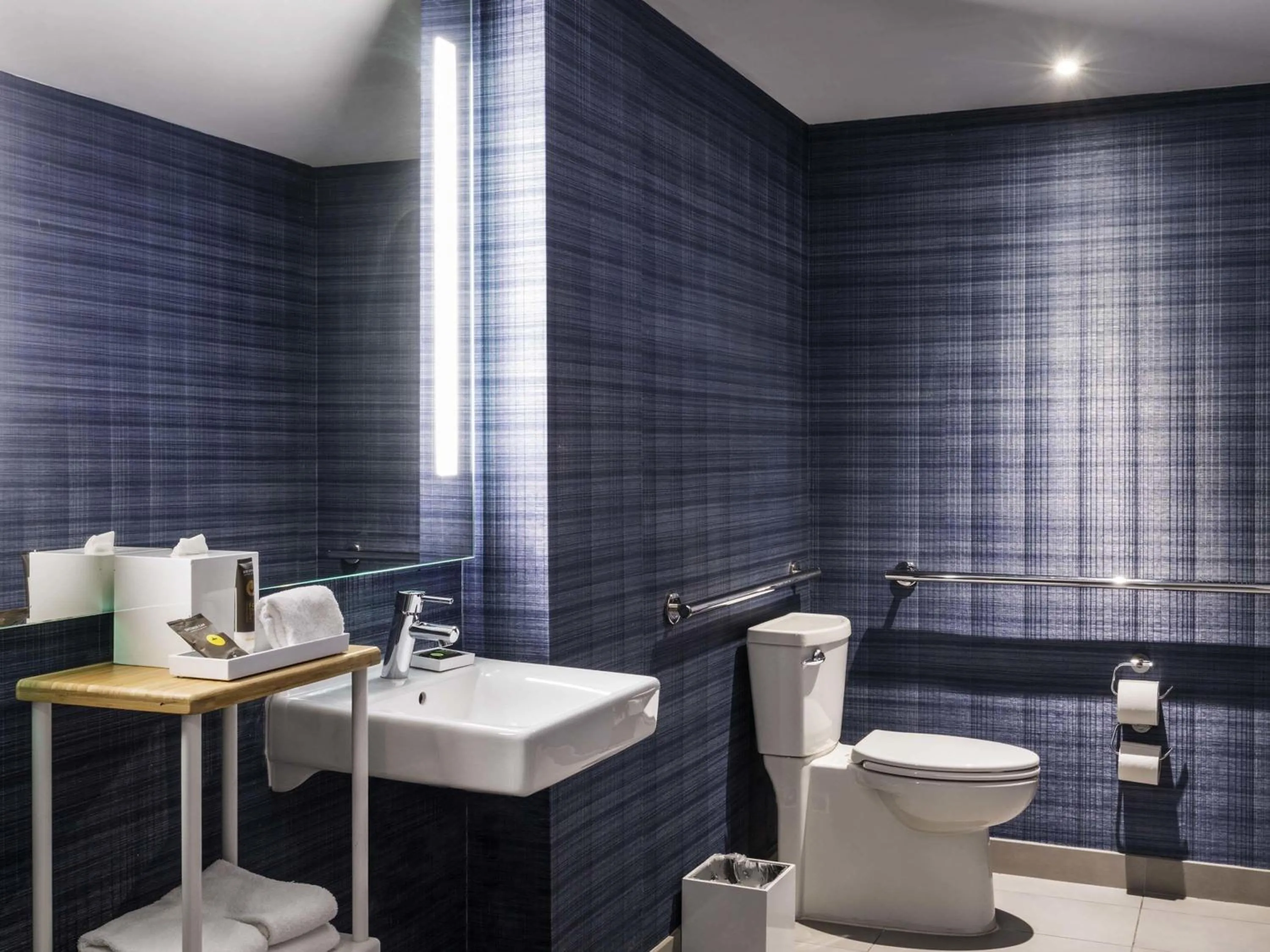 Bedroom in Novotel Miami Brickell