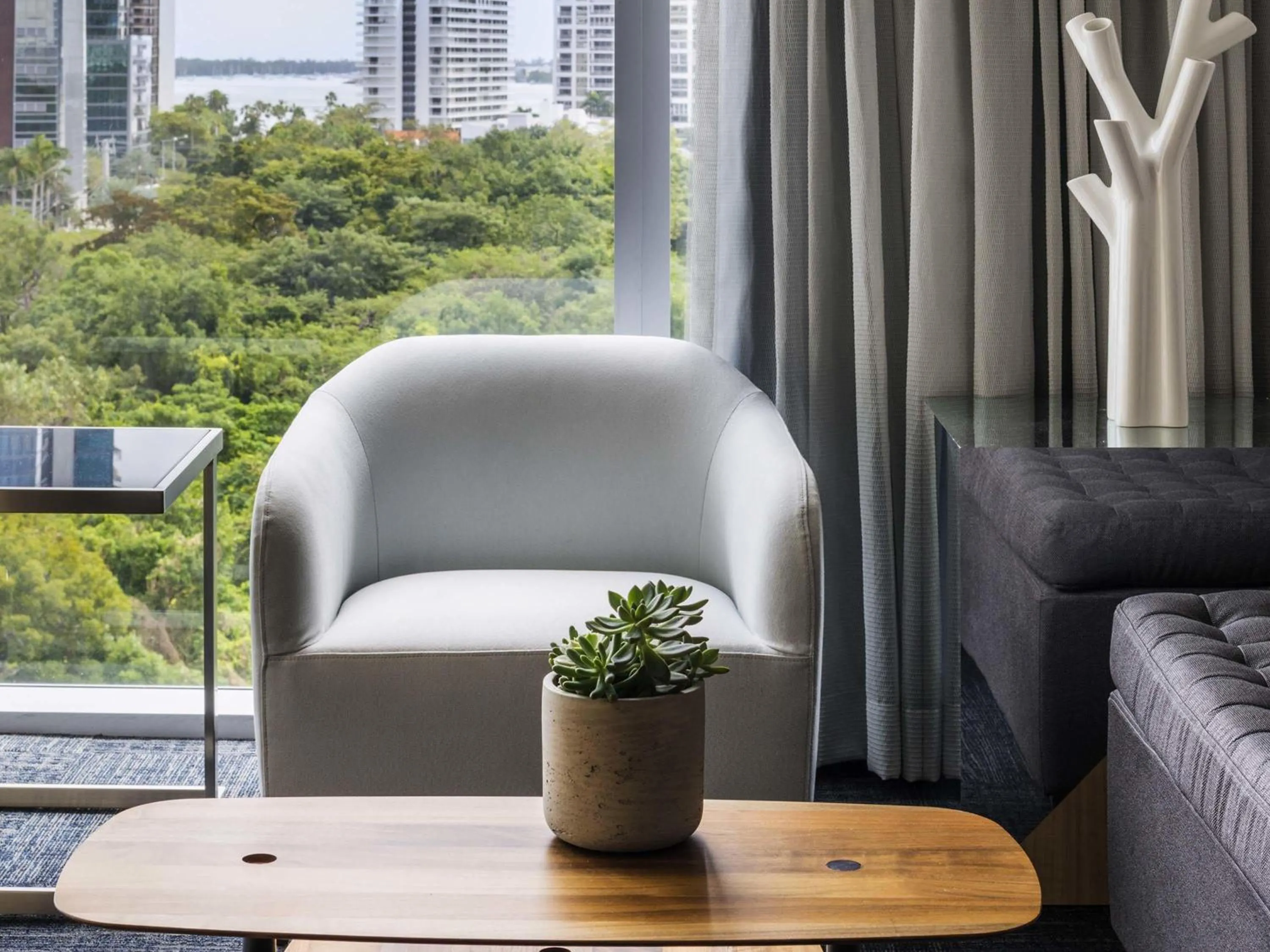 Bedroom in Novotel Miami Brickell