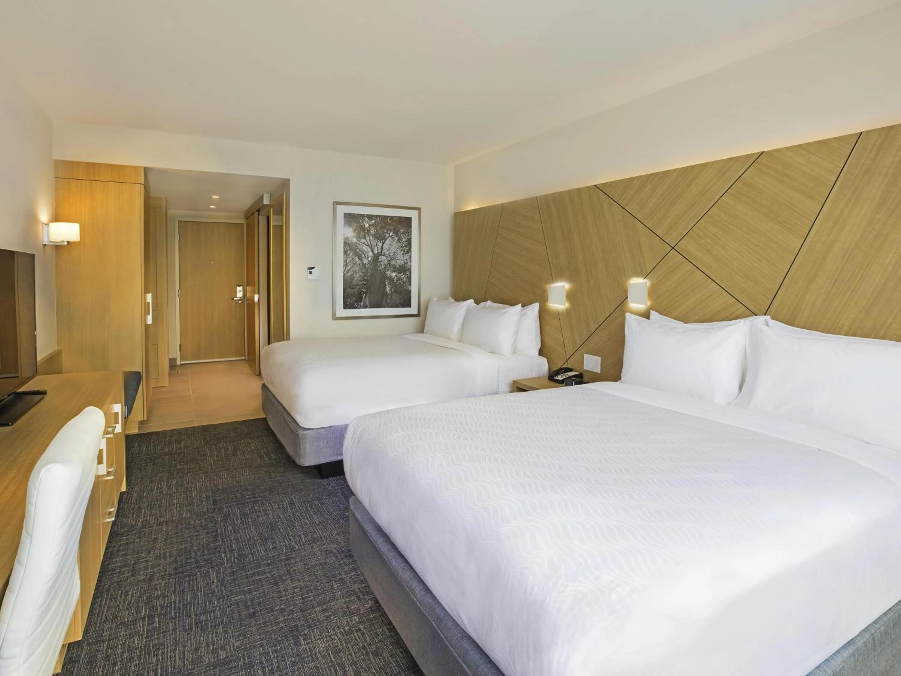 Bedroom, Bed in Novotel Miami Brickell