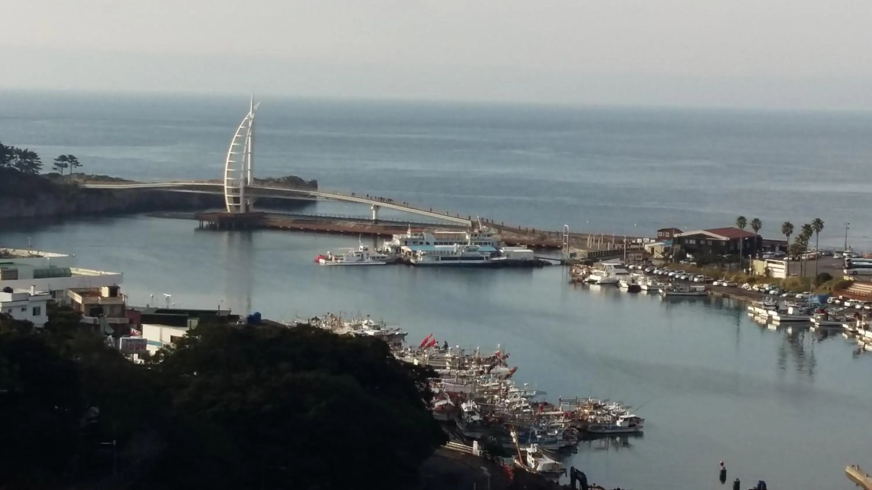 Summer in Gudeok Guesthouse