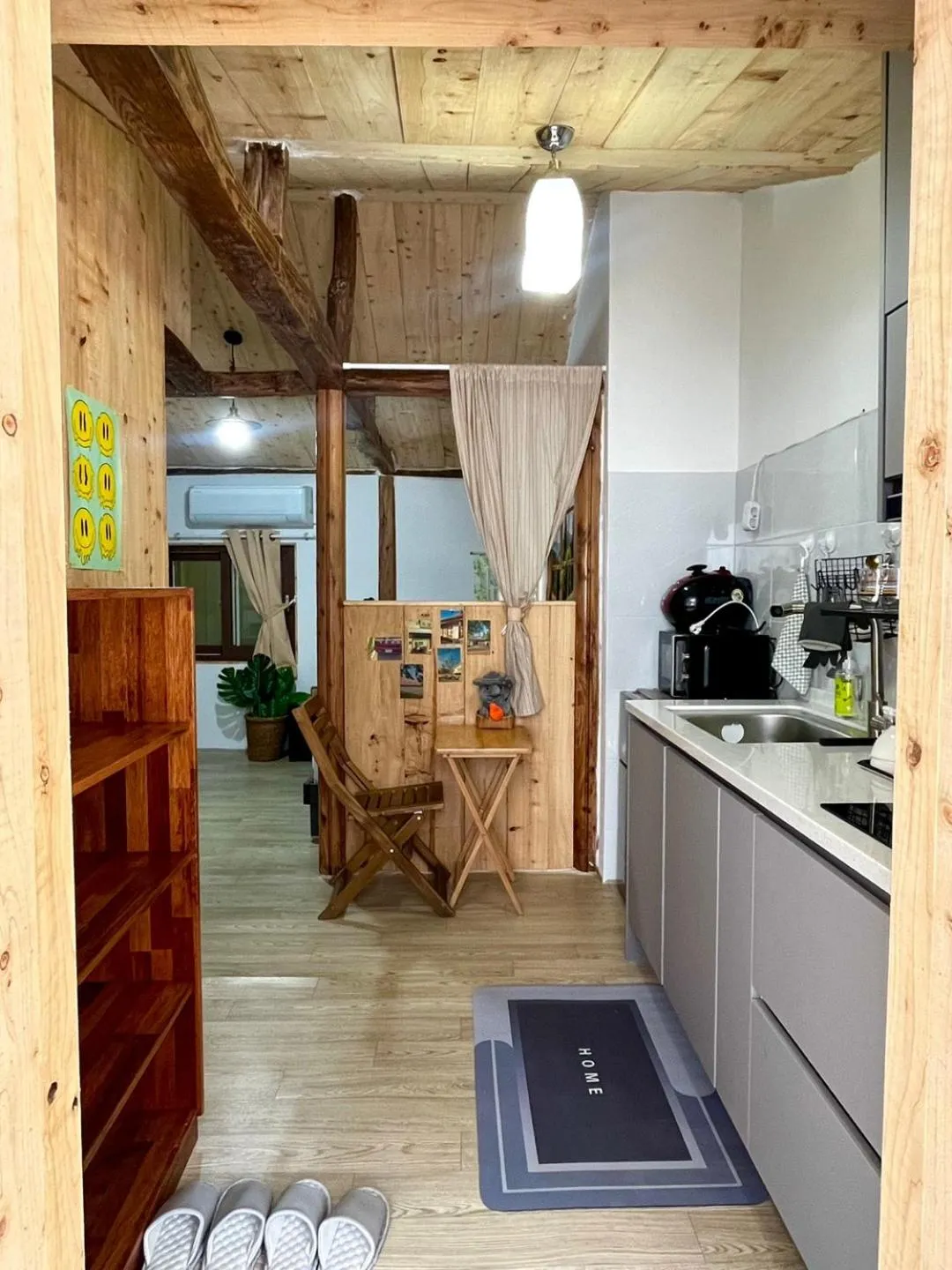 Kitchen or kitchenette in Gudeok Guesthouse