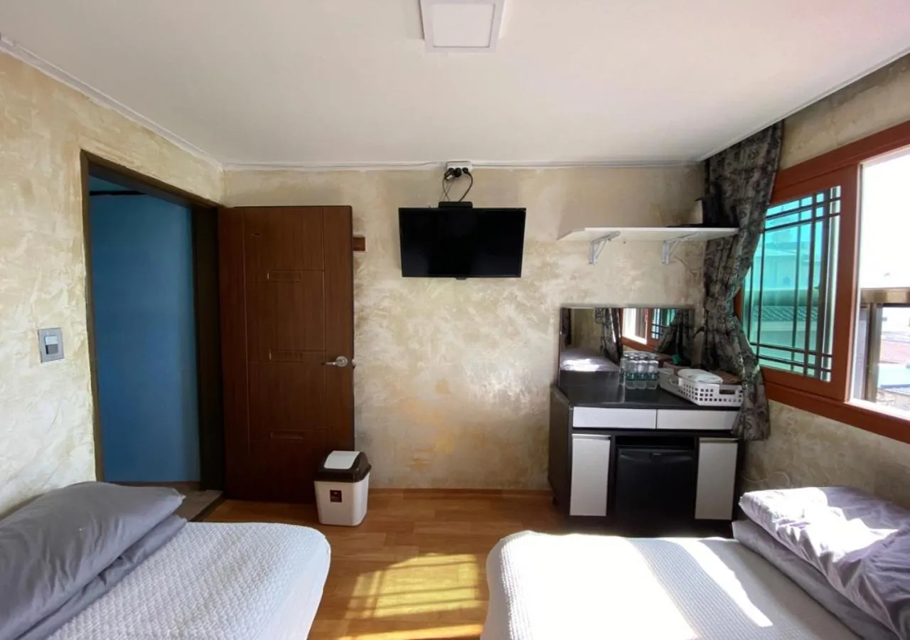 Property building, Bed in Gudeok Guesthouse