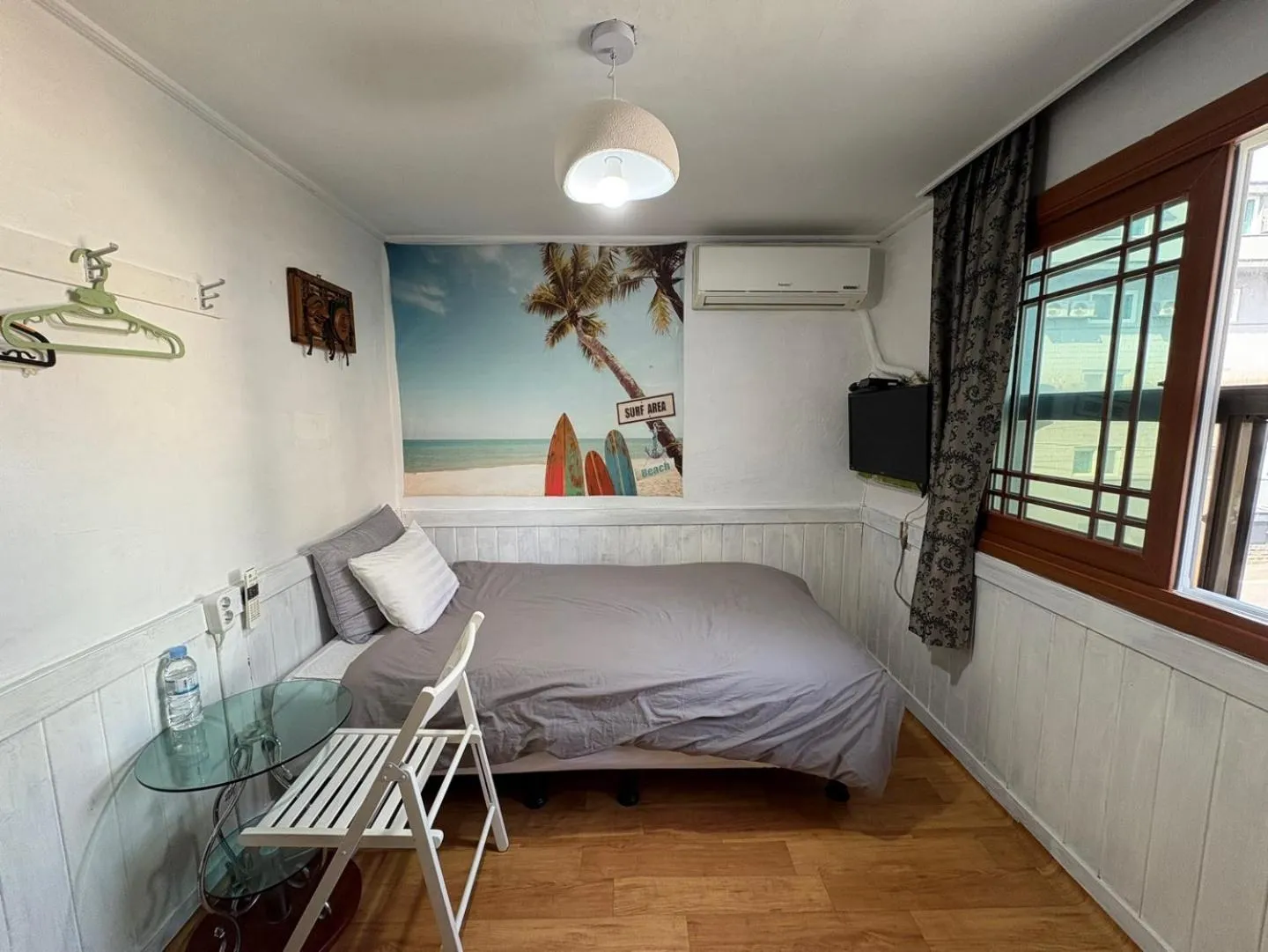 Decorative detail, Bed in Gudeok Guesthouse