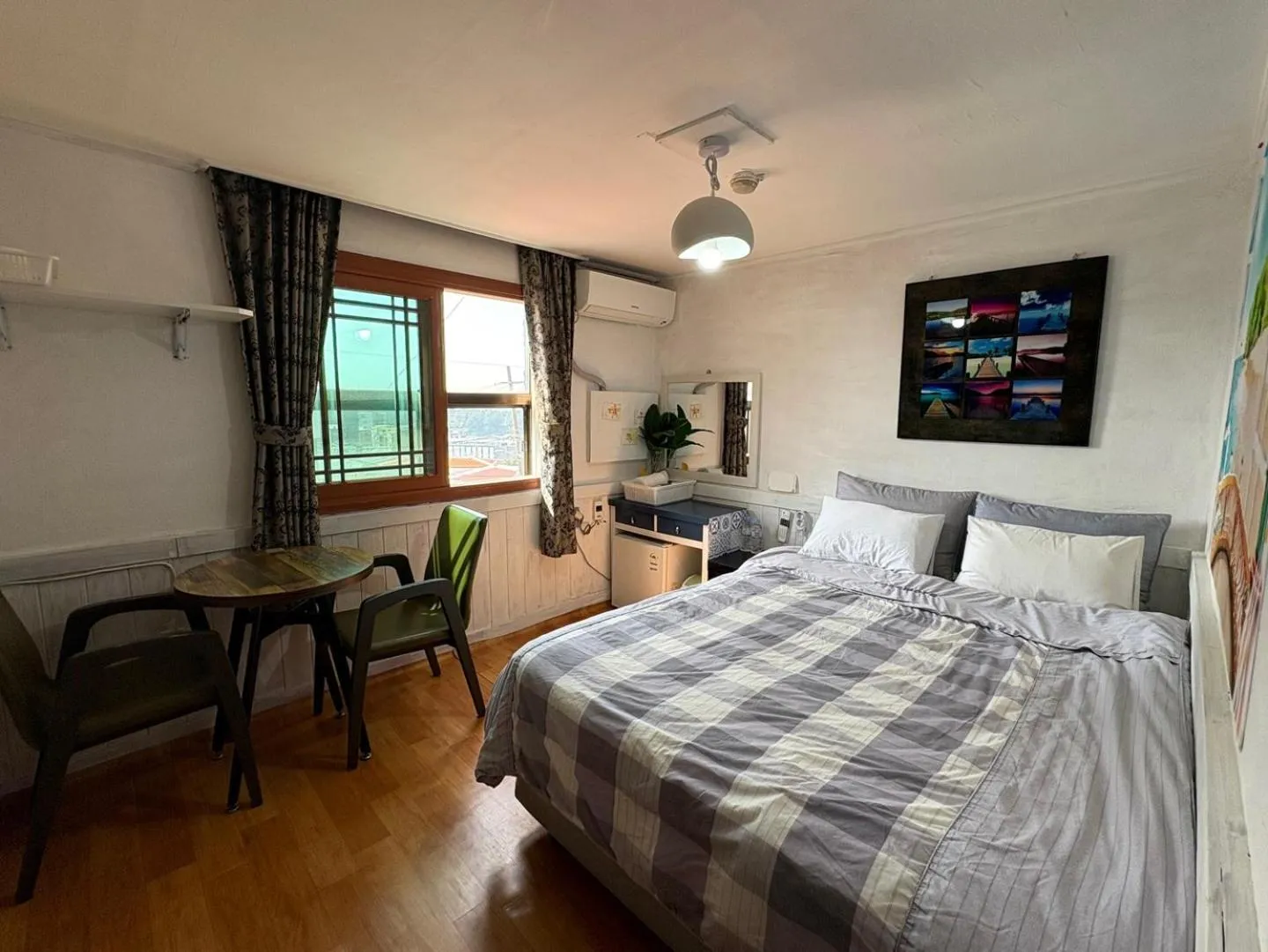 Decorative detail, Bed in Gudeok Guesthouse