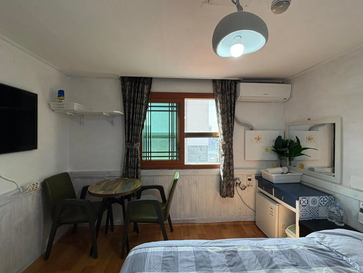 Decorative detail, Bed in Gudeok Guesthouse