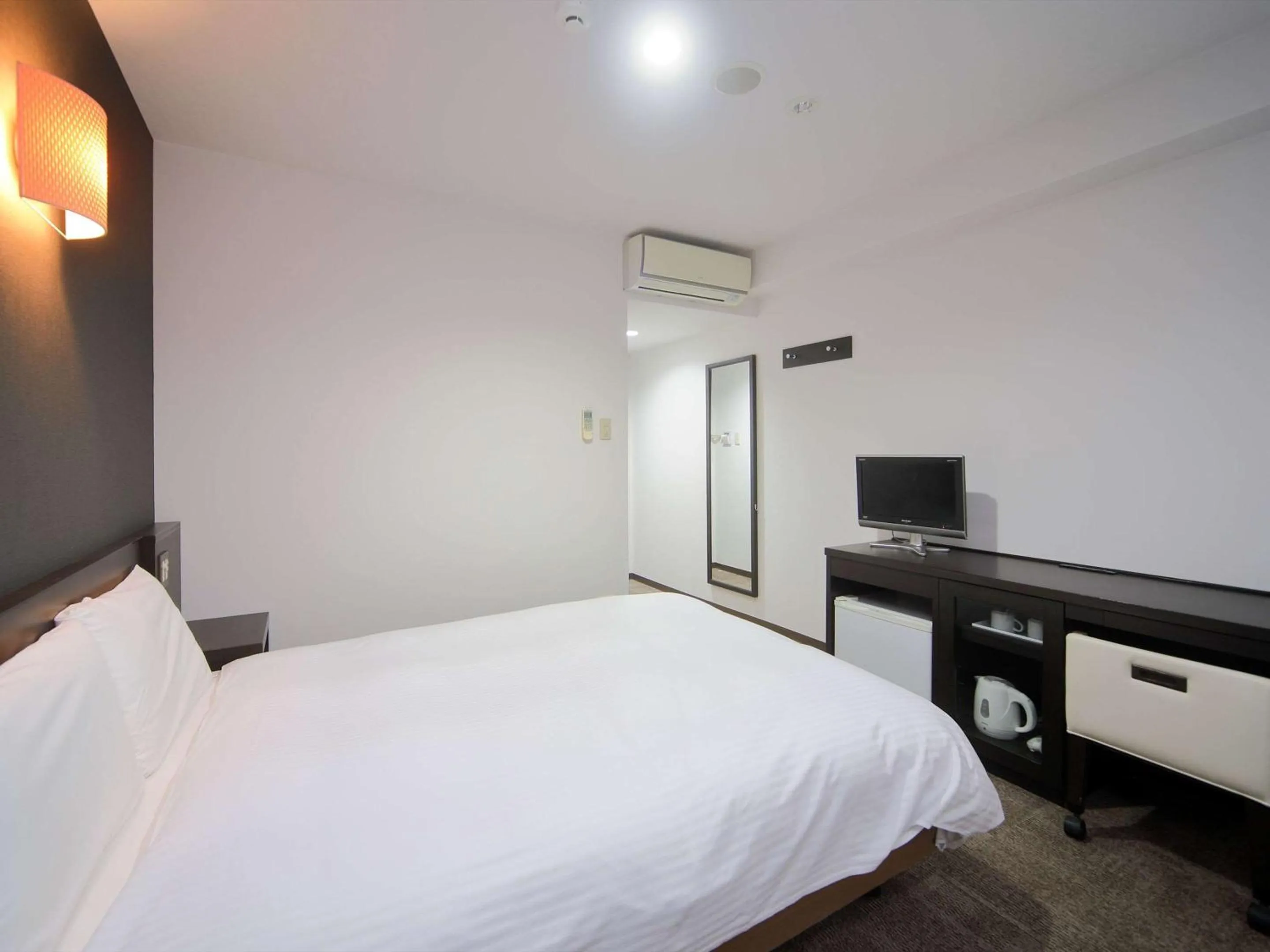 Bedroom, Bed in Comfort Inn Kagoshima Taniyama