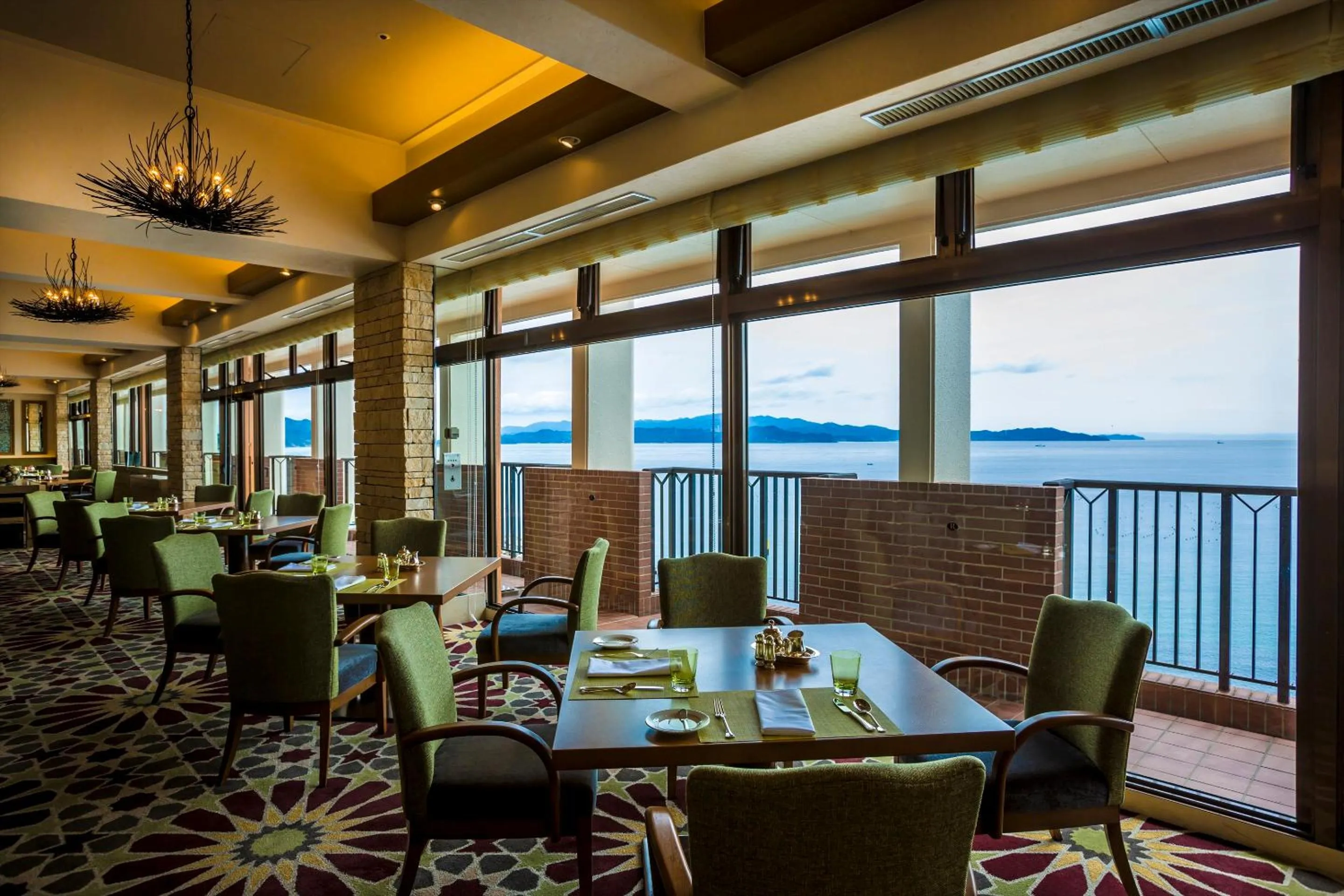 Restaurant/places to eat in AoAwo Naruto Resort