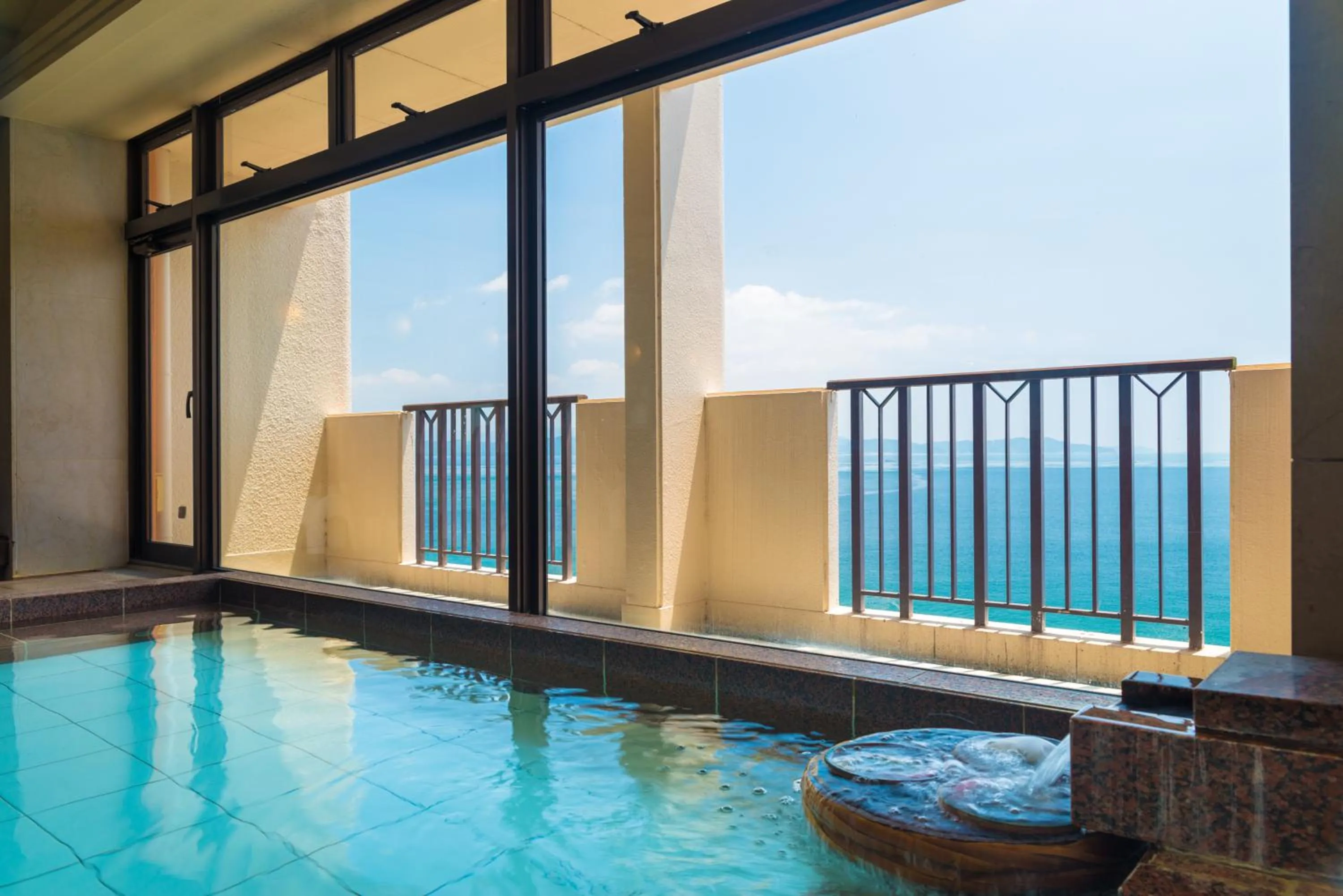 Hot Spring Bath in AoAwo Naruto Resort