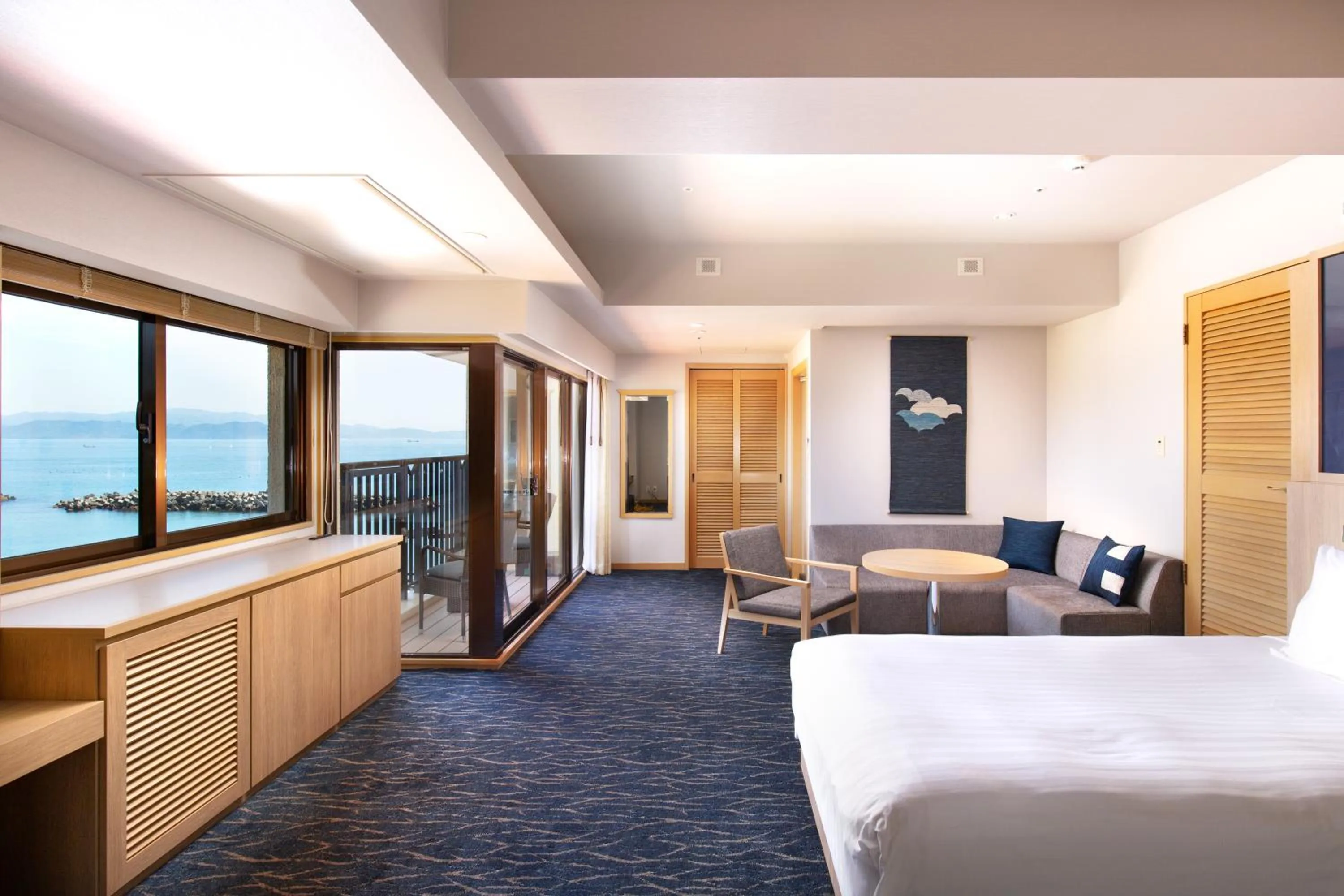 Bed in AoAwo Naruto Resort