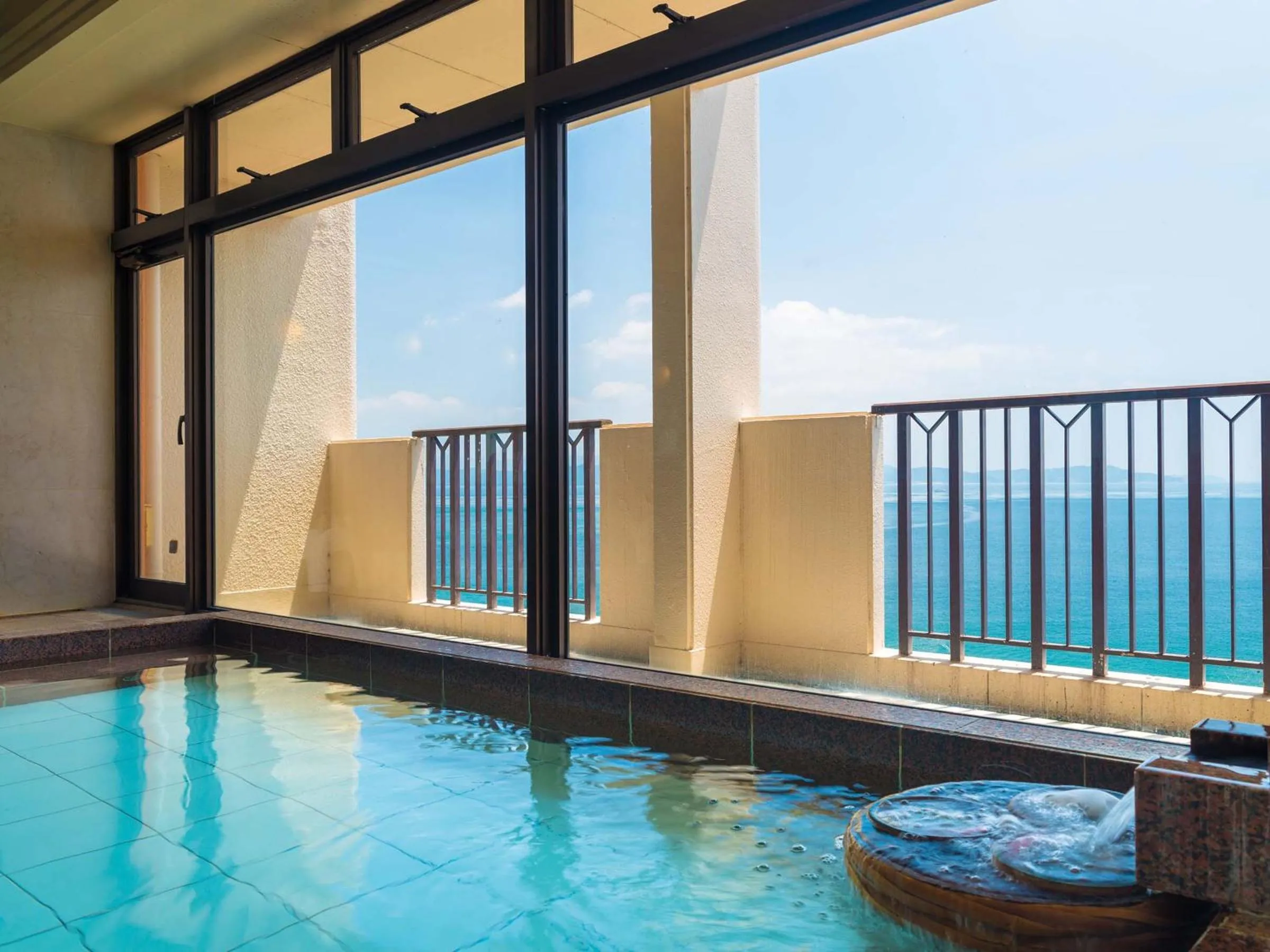 Hot Spring Bath in AoAwo Naruto Resort