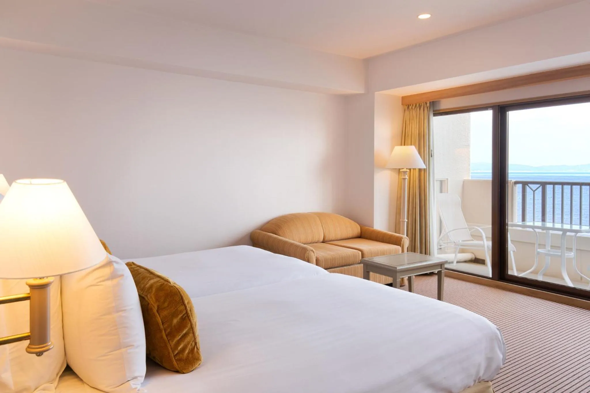 Bed in AoAwo Naruto Resort