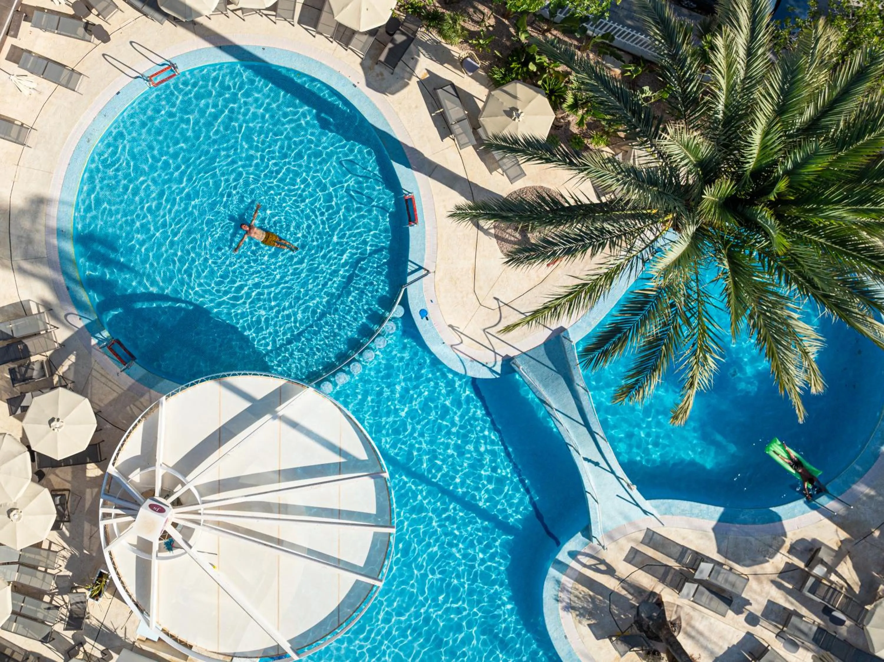 Swimming pool in JS Sol de Alcudia