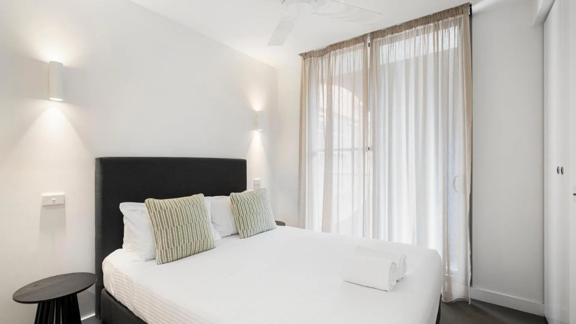 Bedroom, Bed in District Apartments Fitzroy