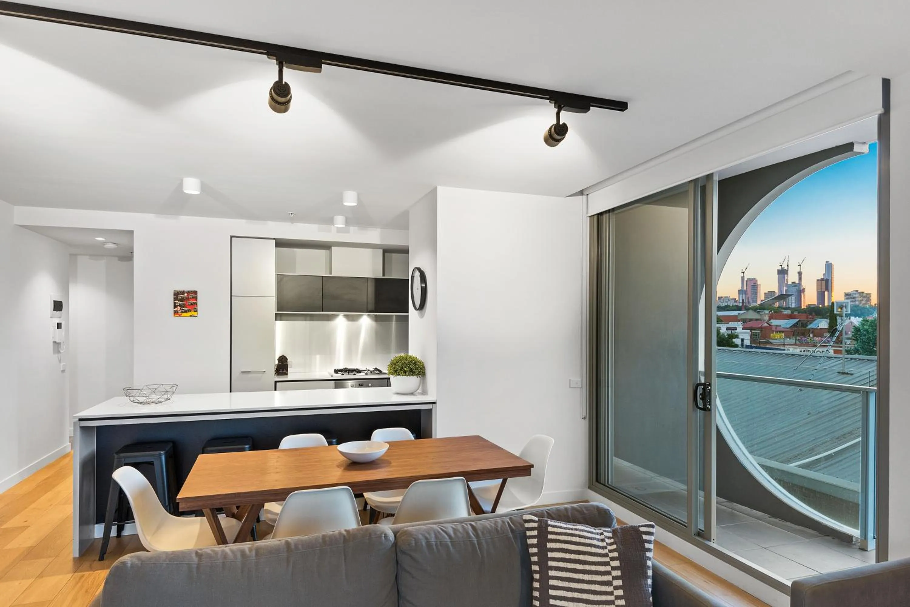 Kitchen or kitchenette in District Apartments Fitzroy