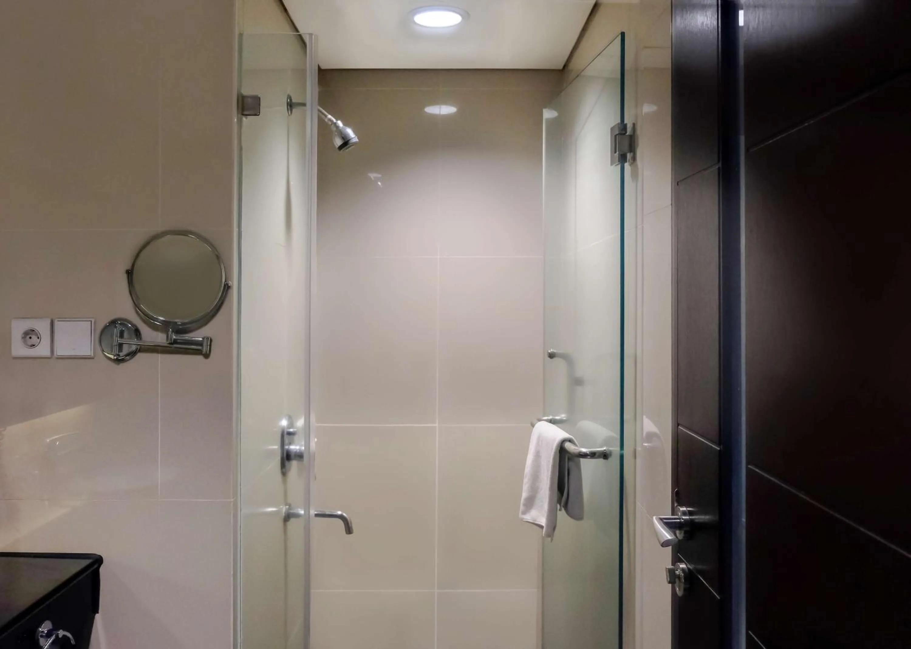 Bathroom in Best Western Premier La Grande Bandung