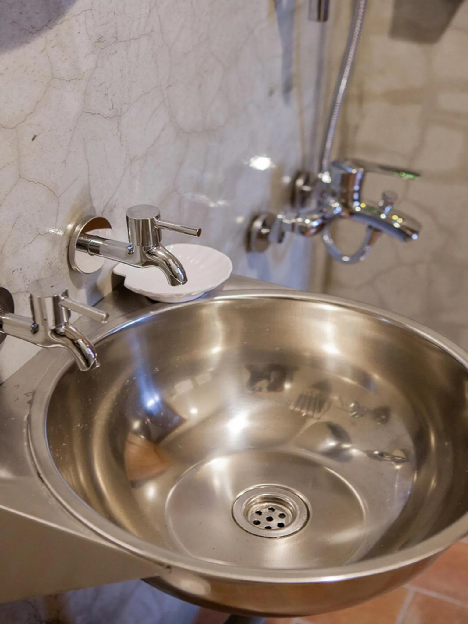 Bathroom in Jian Shan Hotel