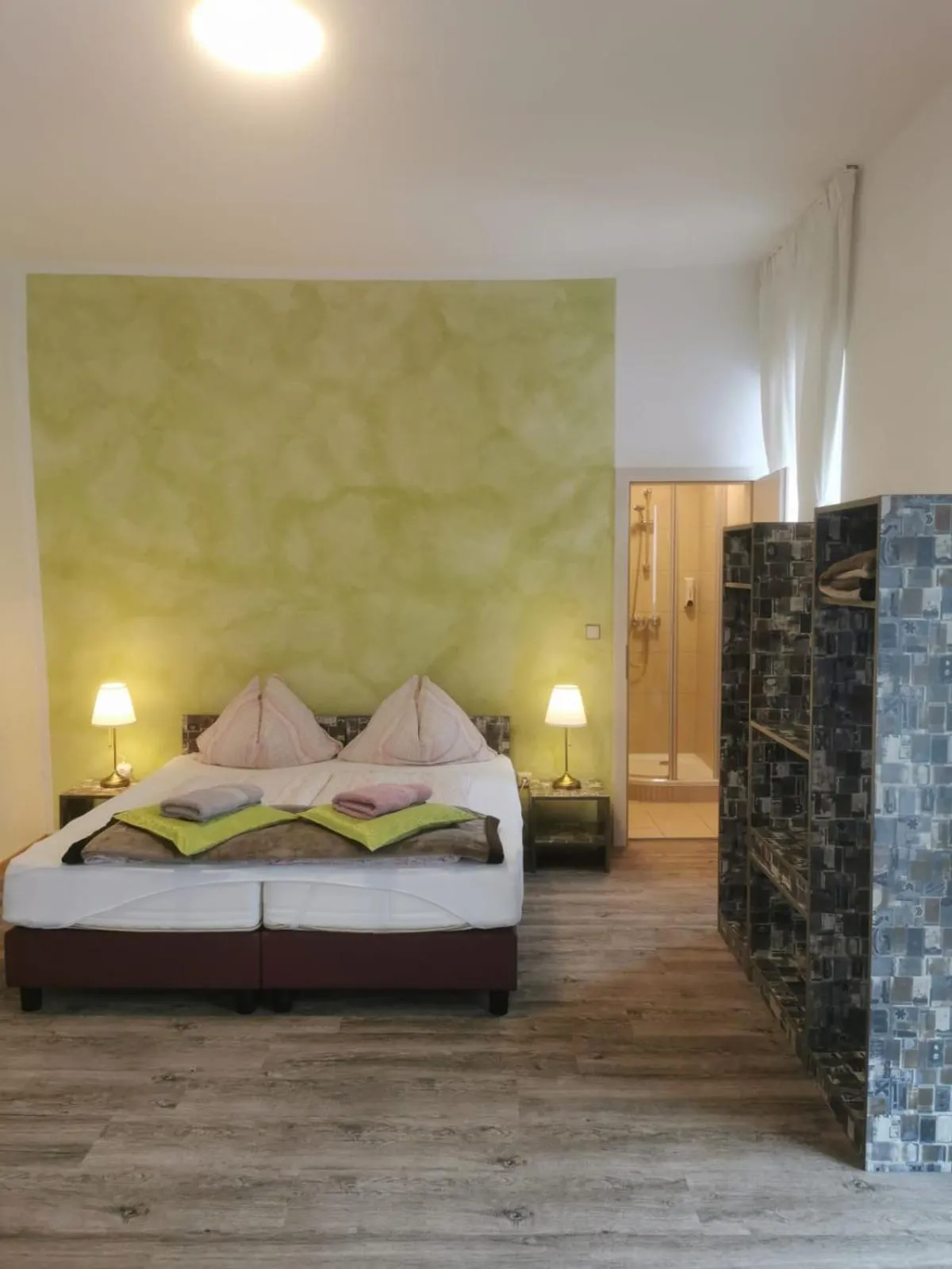 Photo of the whole room, Bed in Frühstückspension Gasthof Gesslbauer