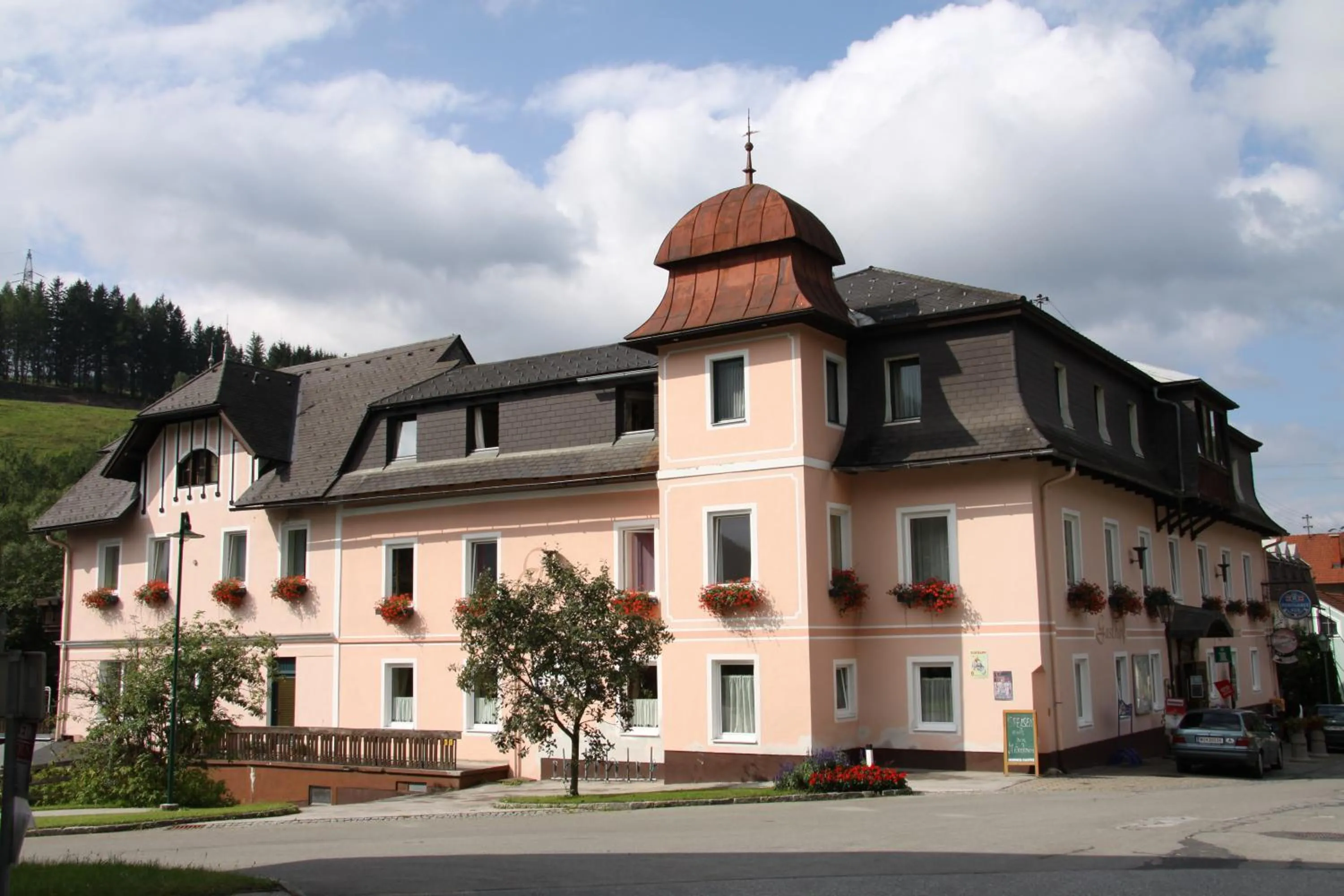 Property building in Frühstückspension Gasthof Gesslbauer