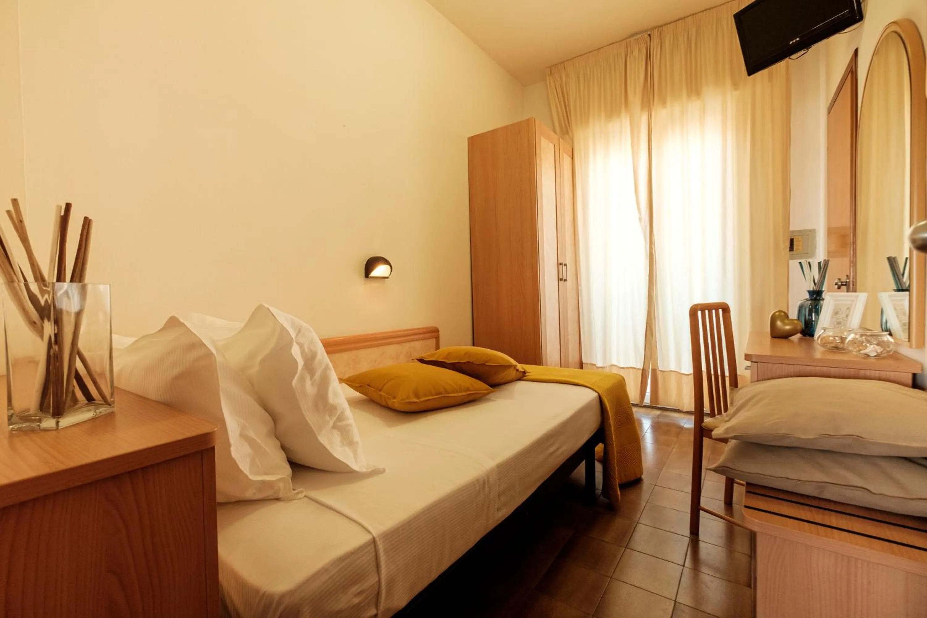 Bed in Hotel Oceanic