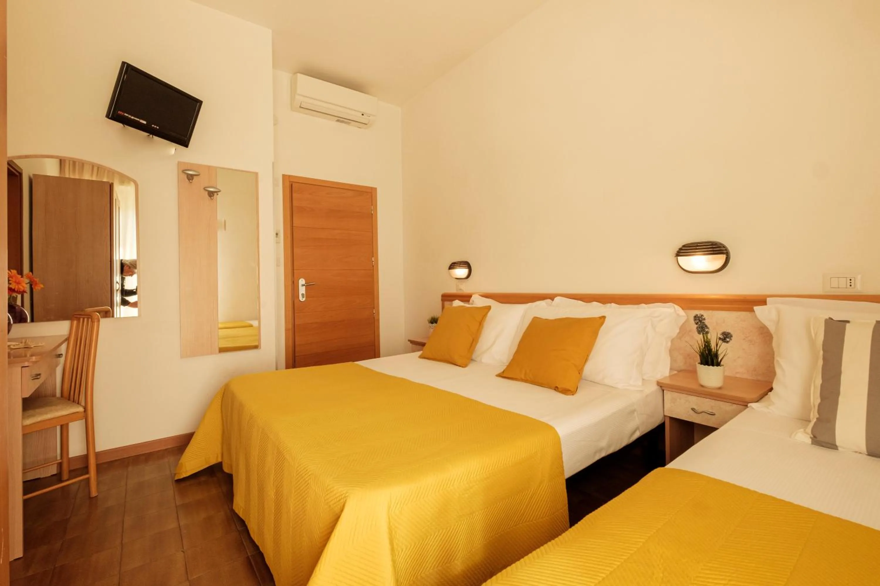 Bed in Hotel Oceanic