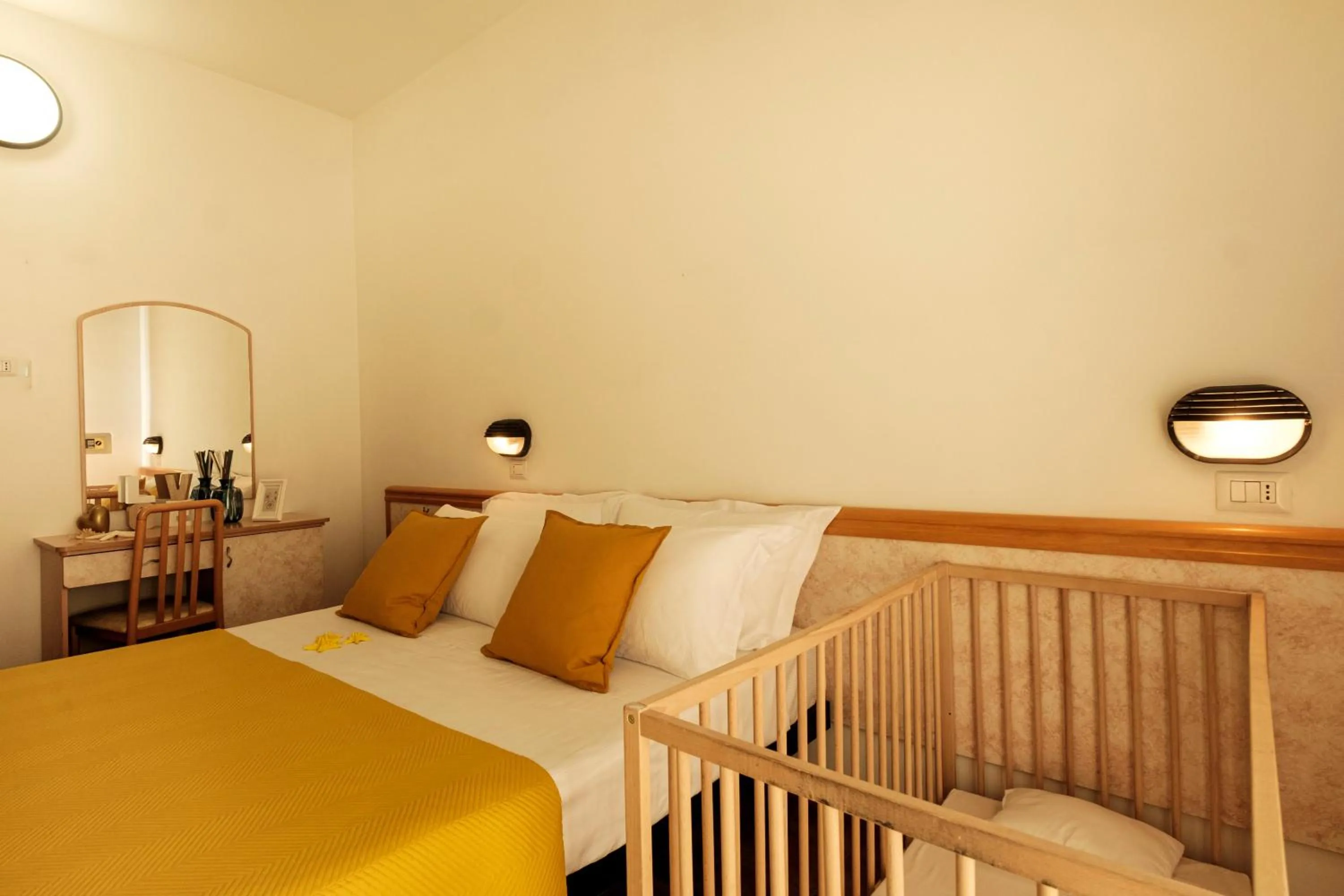 Bed in Hotel Oceanic