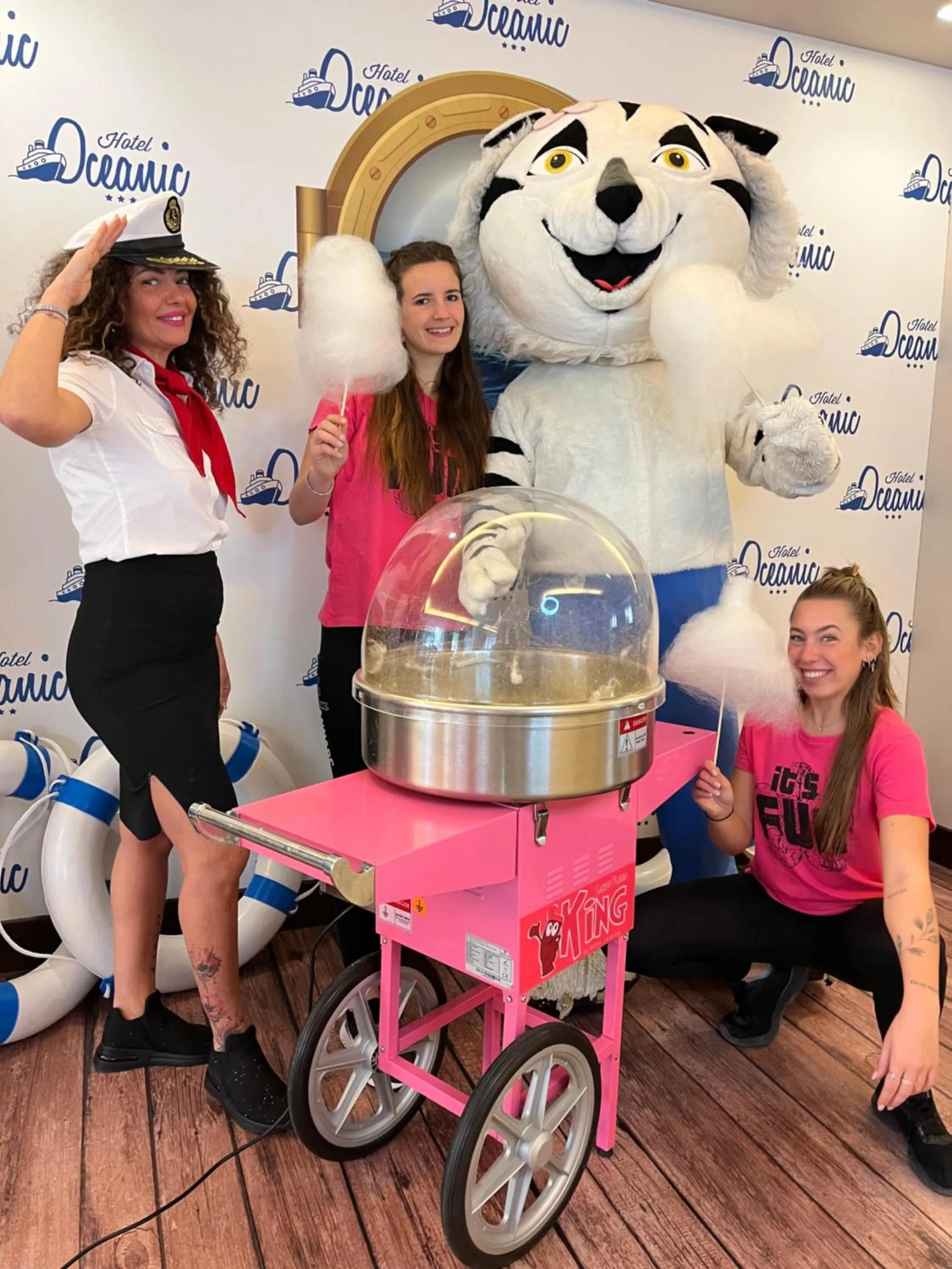 People in Hotel Oceanic