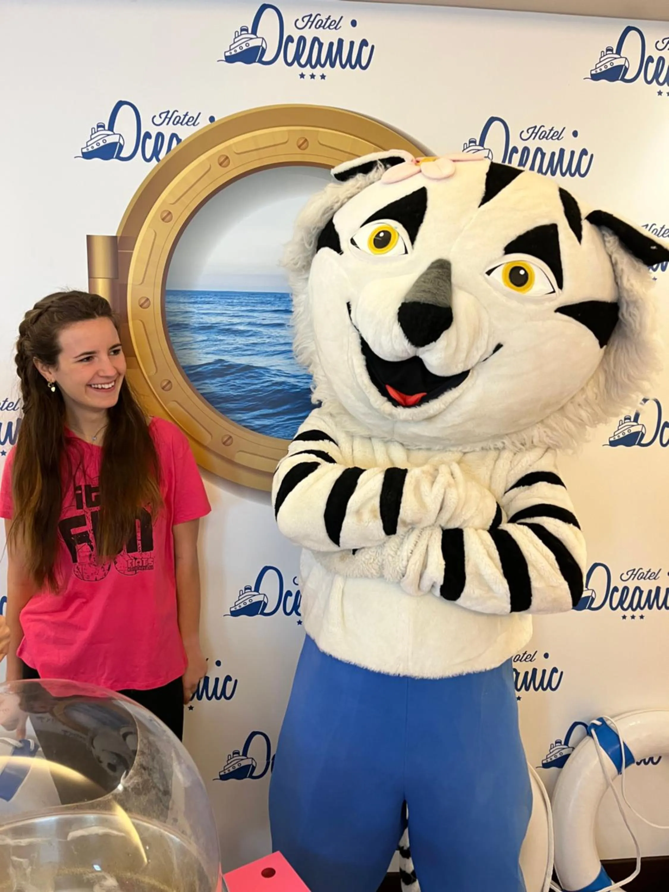 People in Hotel Oceanic