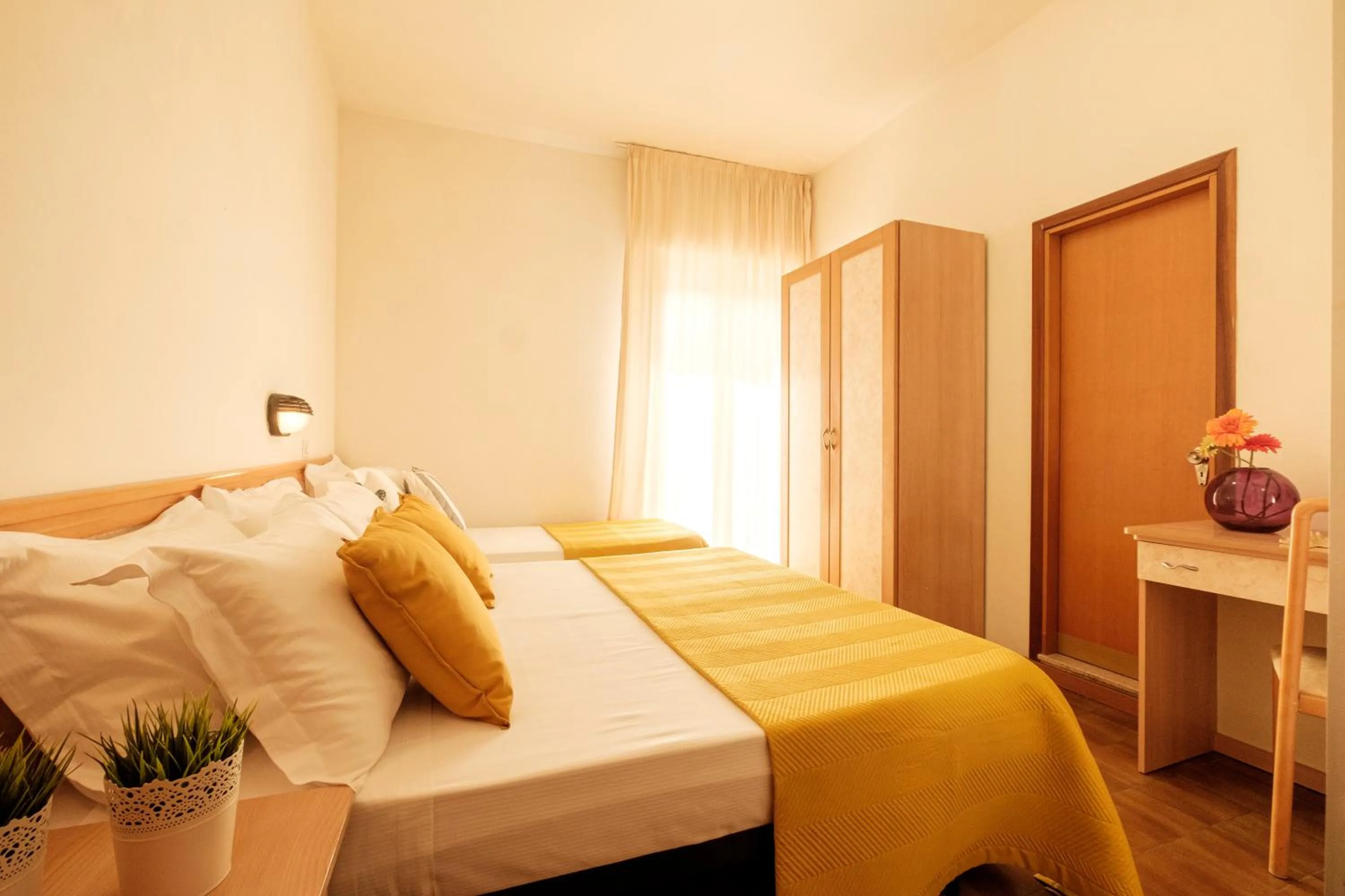 Bed in Hotel Oceanic