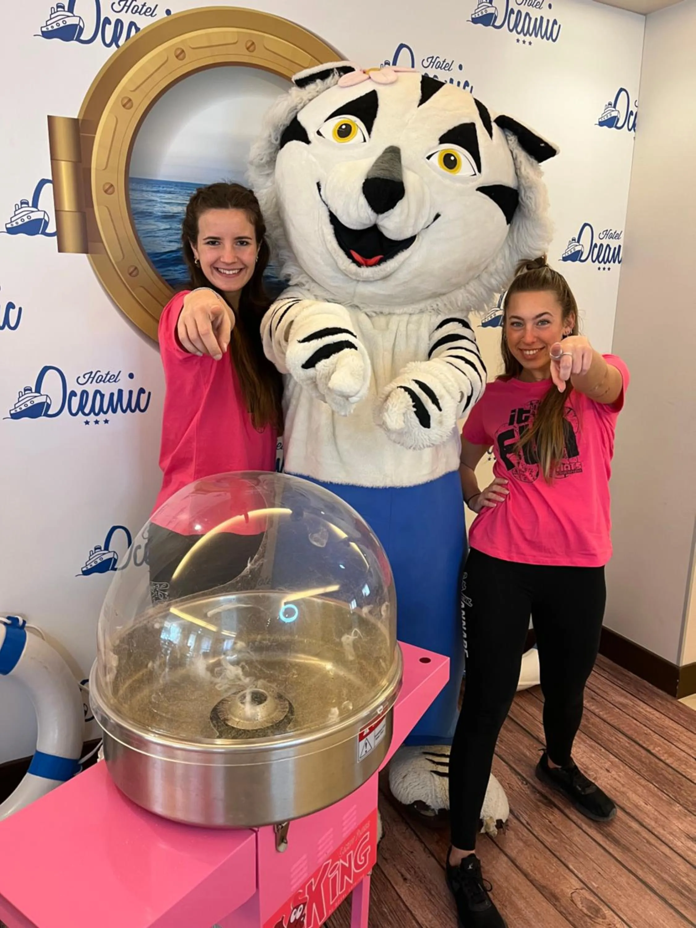 People in Hotel Oceanic