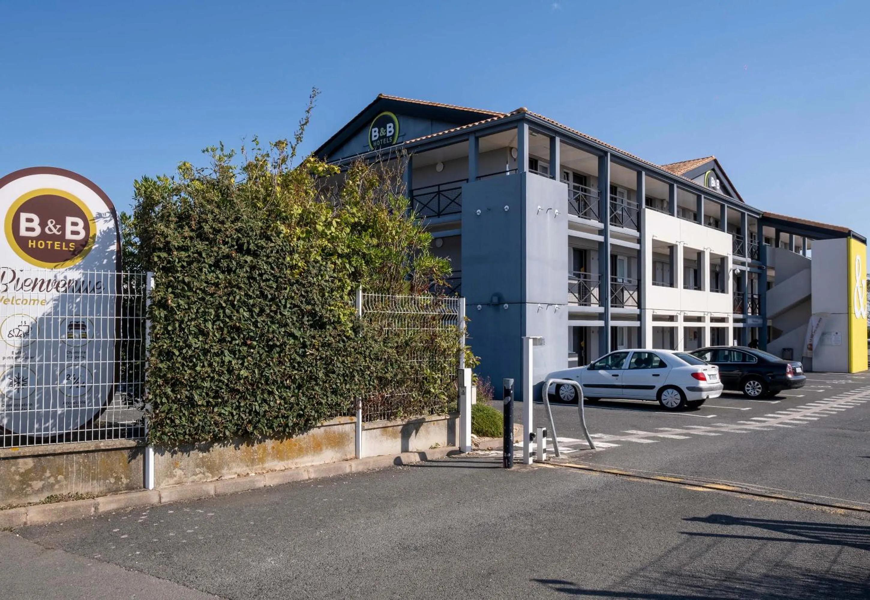 Parking in B&B HOTEL La Rochelle Angoulins